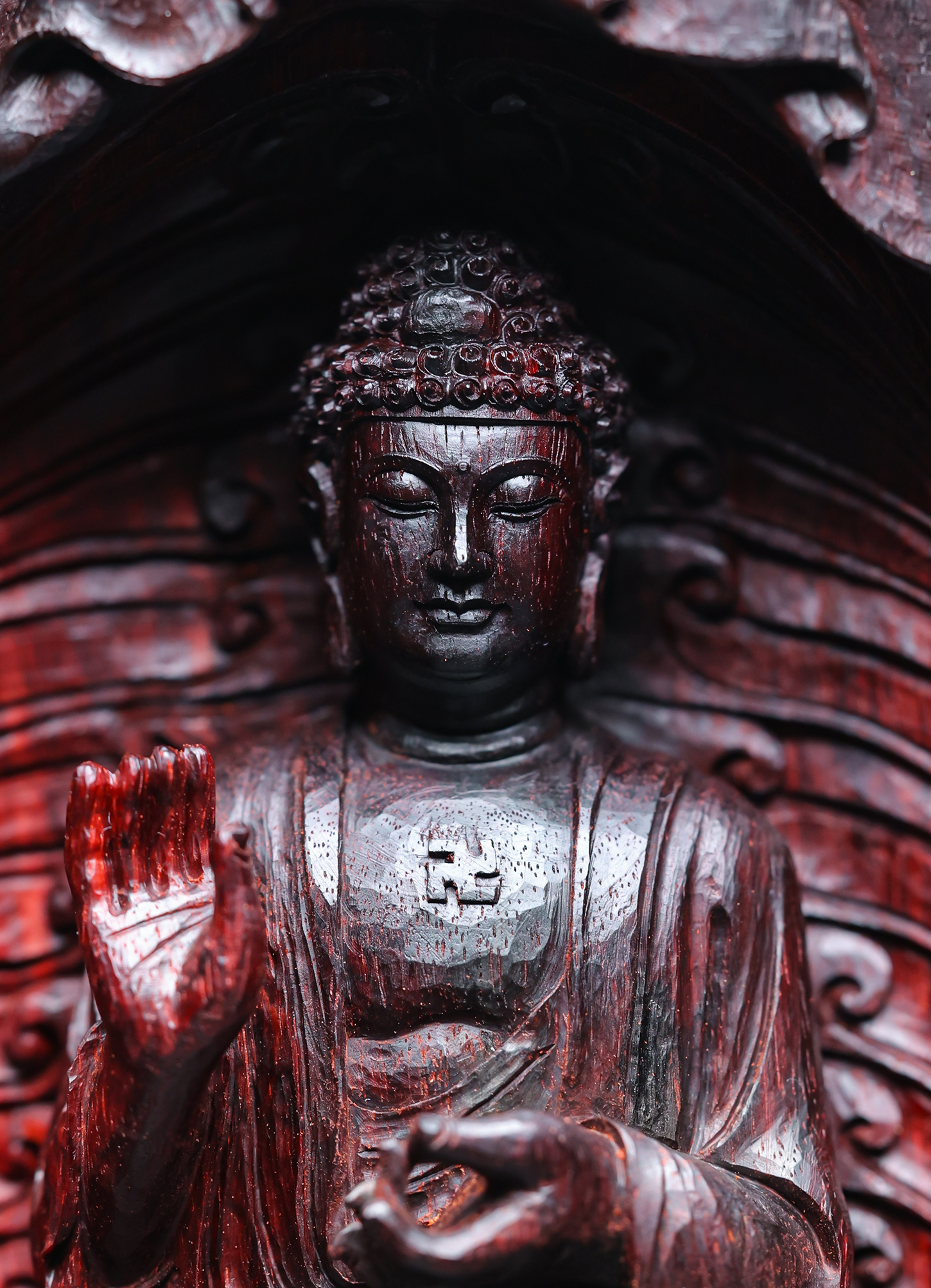 释迦牟尼佛 紫檀精雕,释迦如来佛