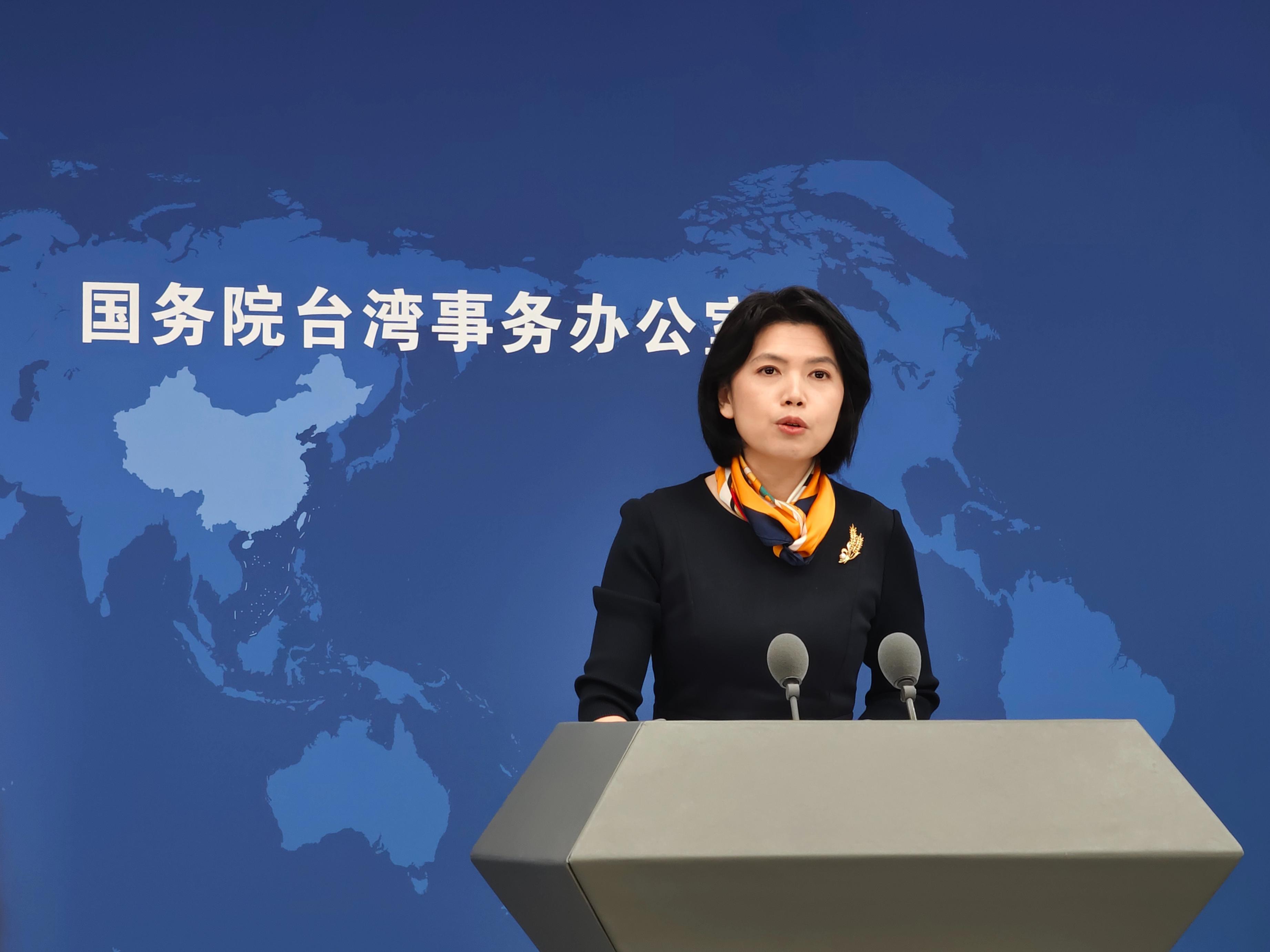 讲话时,大肆渲染"中国威胁",煽动两岸对立对抗,展现所谓"捍卫台湾决心