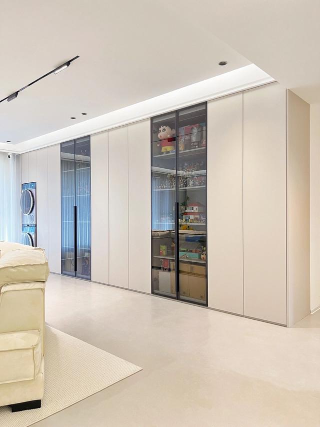 做什么样的柜子,采用什么制作方式是大家最头痛的问题,  为了满足