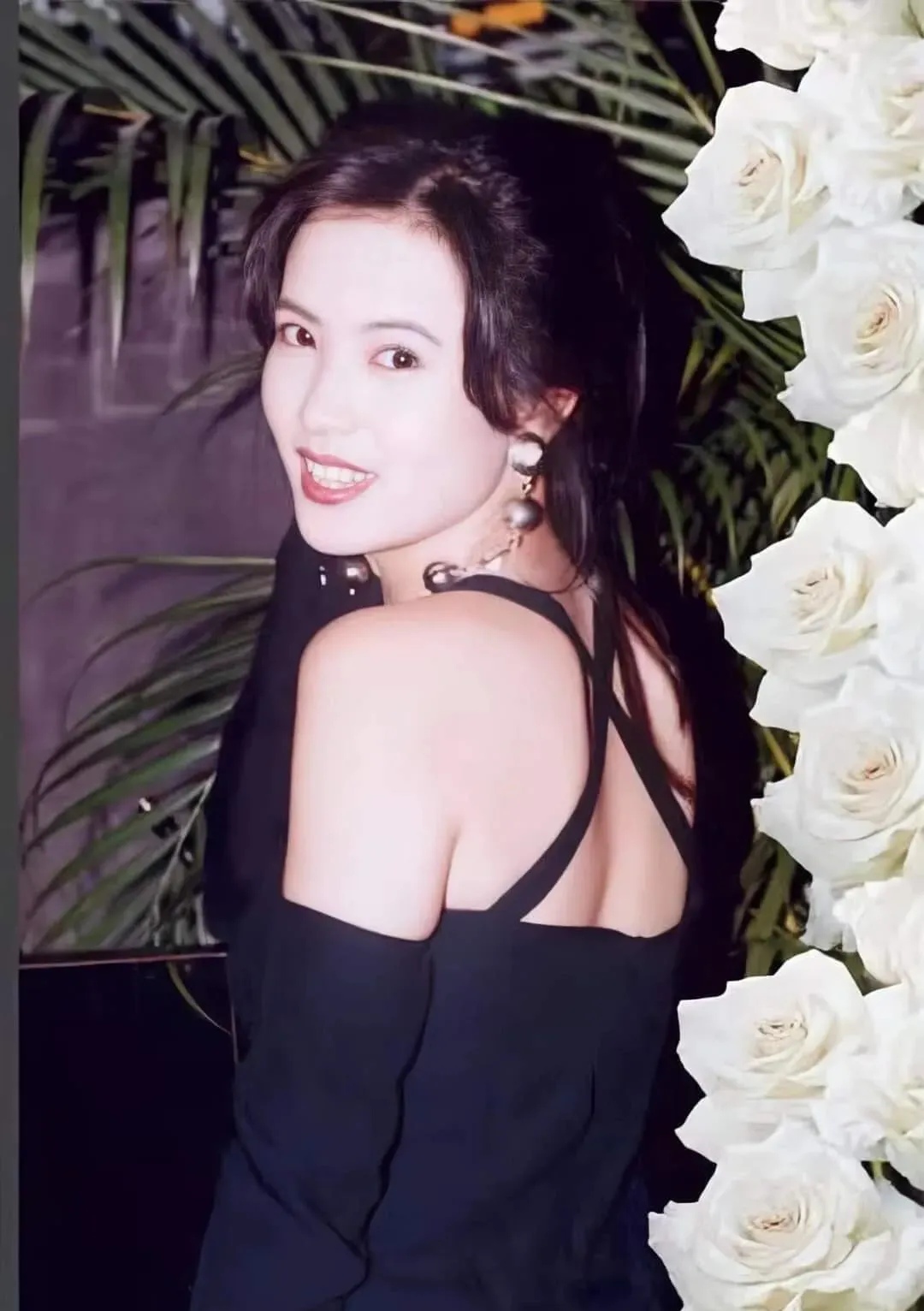2018年,蓝洁瑛采访曝光,她直接说出当年性侵自己的的就是曾志伟和