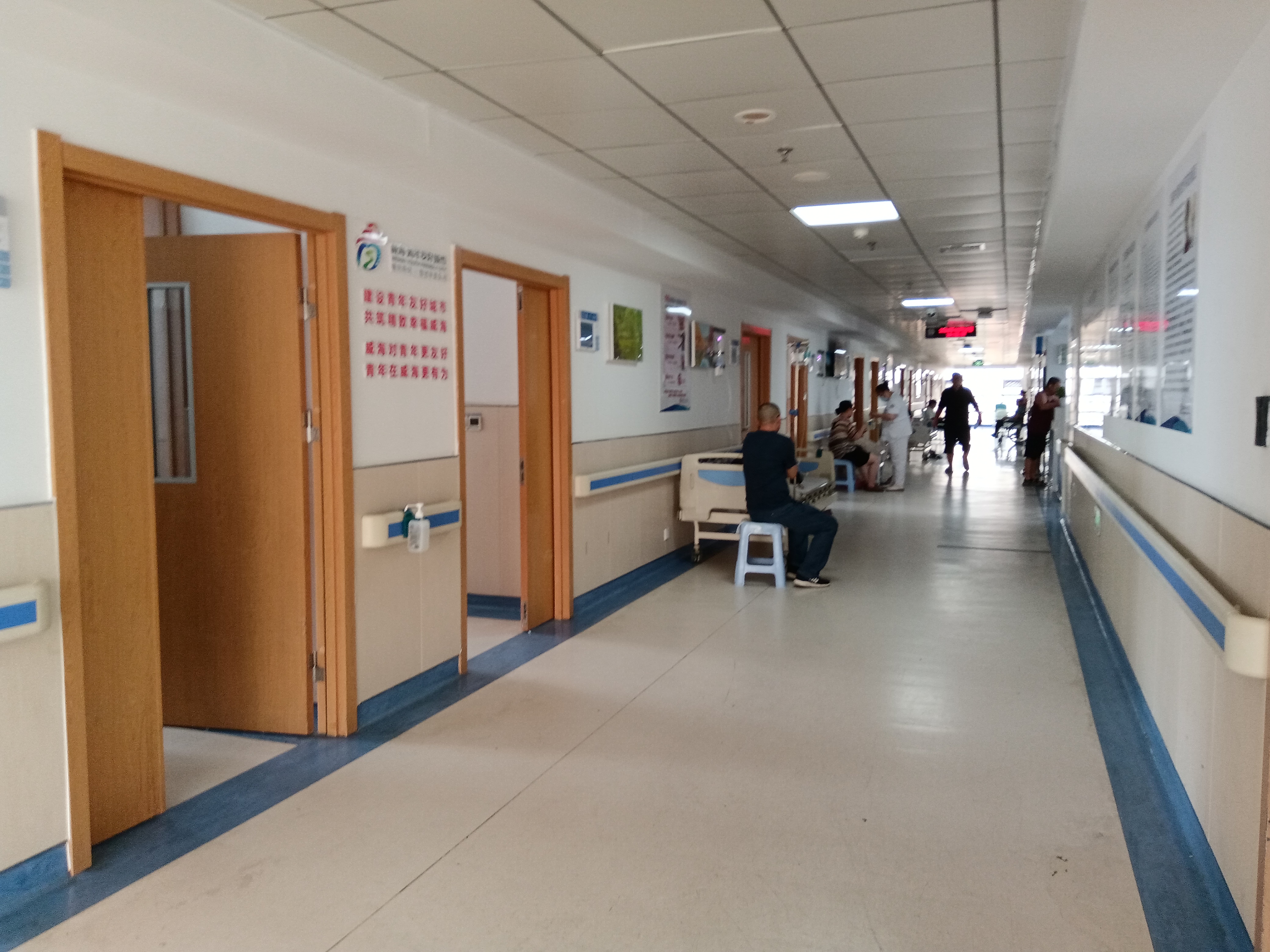 的错误,小伙子只有二十九岁,一时犯浑喝了一瓶百草枯,去医院洗过胃