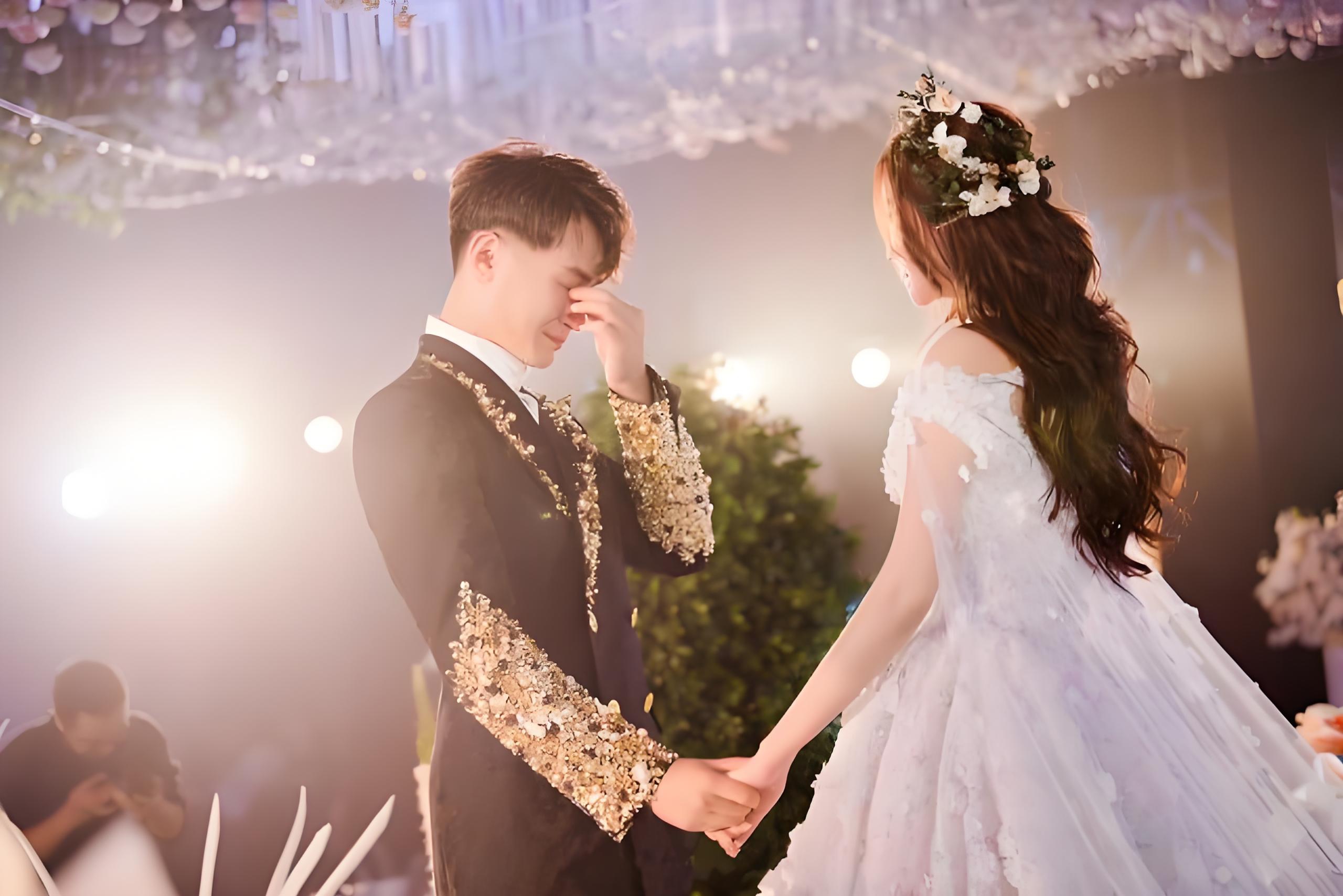 头婚,对方也是公务员,家