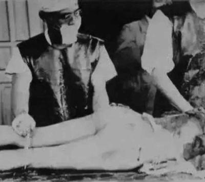 1940年,731的军医处决"罪犯"的时候,居然露天对罪犯实施了活体解剖