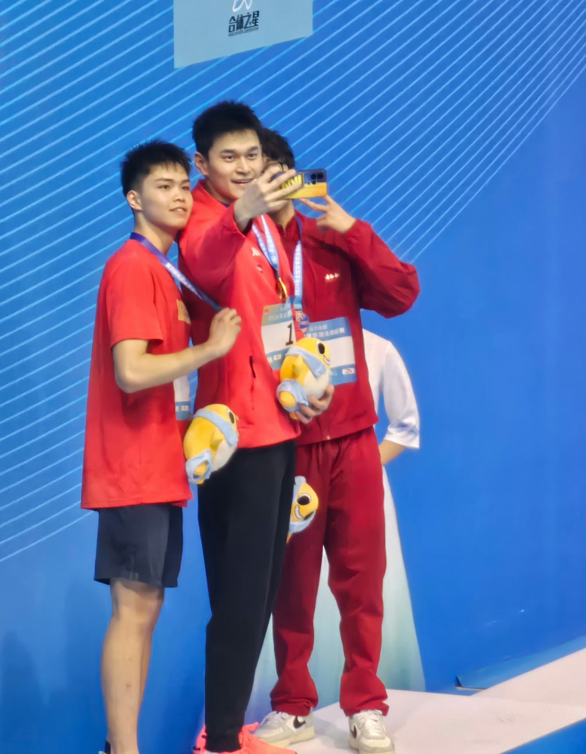 孙杨这几年太不容易了总算熬过来了为他点赞了