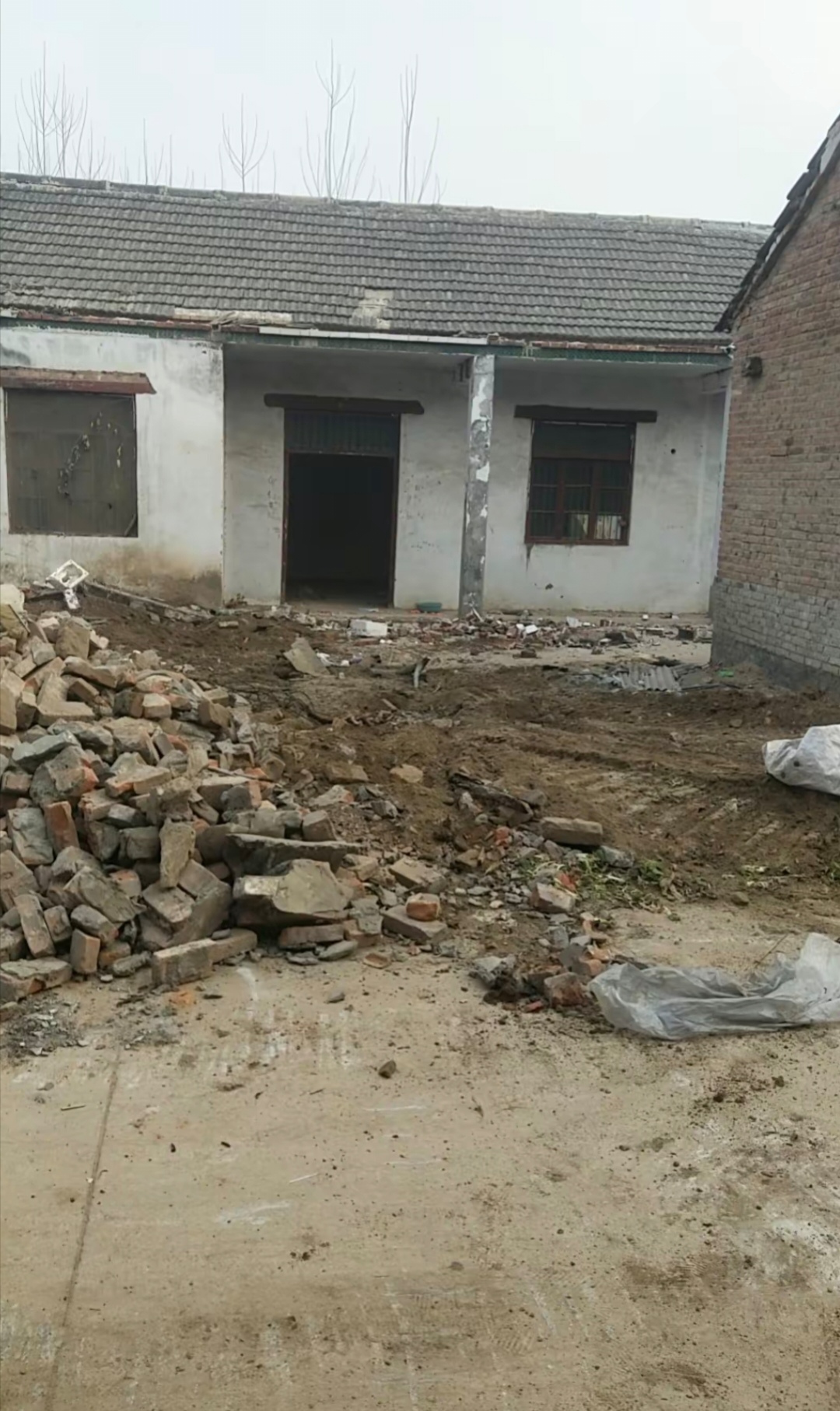 娘家拆迁分了170万,竟然只给了弟弟,不给我和姐姐