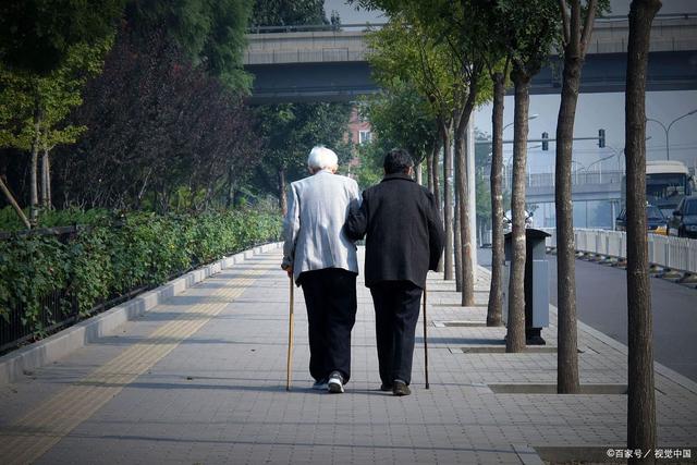 七十五岁老人倾诉:老了之后才知道,一个人的生活既无助又无奈