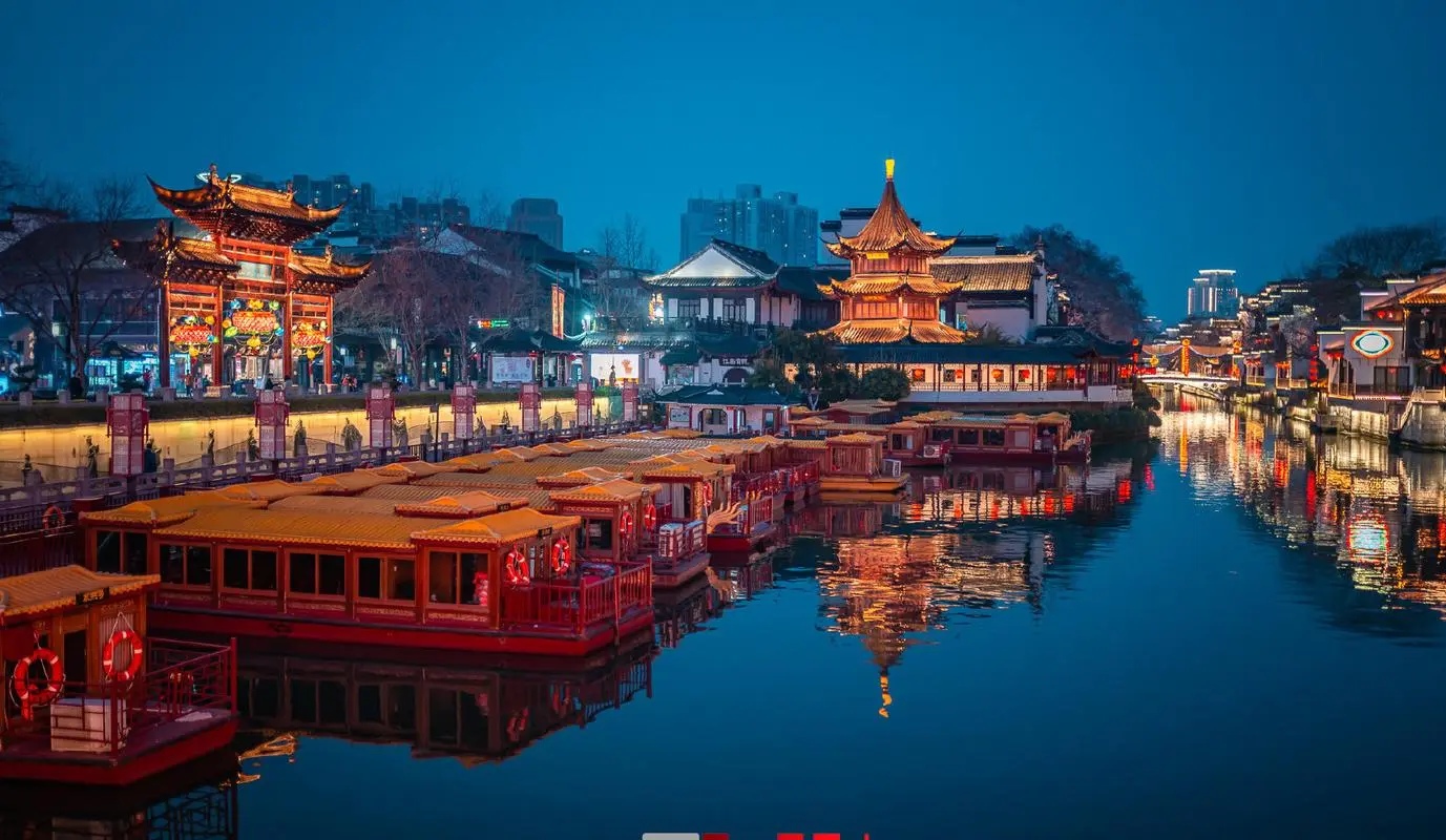 南京,这座六朝古都,夜晚更是别有一番风味