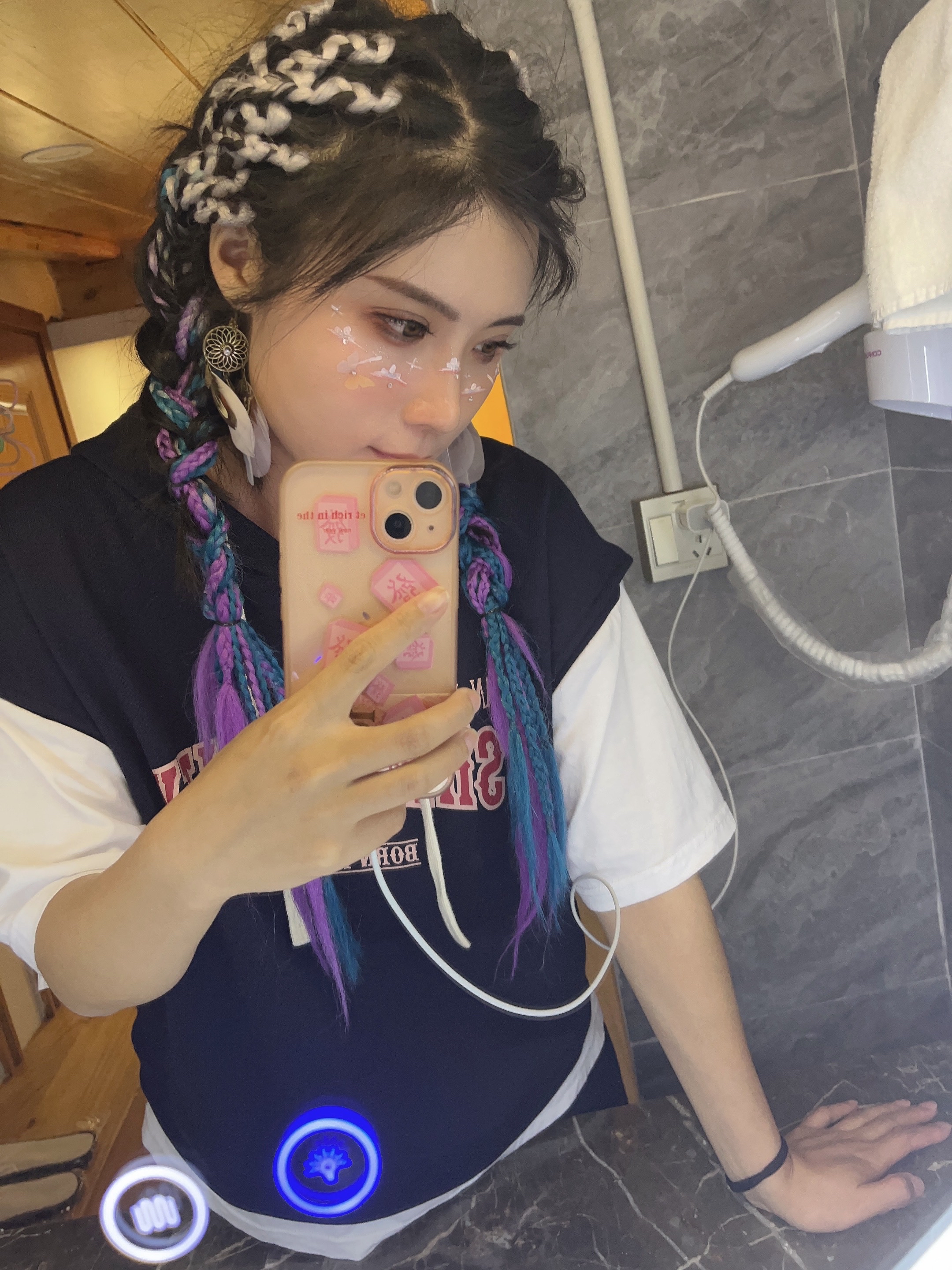 哎呀呀在大理编脏辫本想着个性一把没想到
