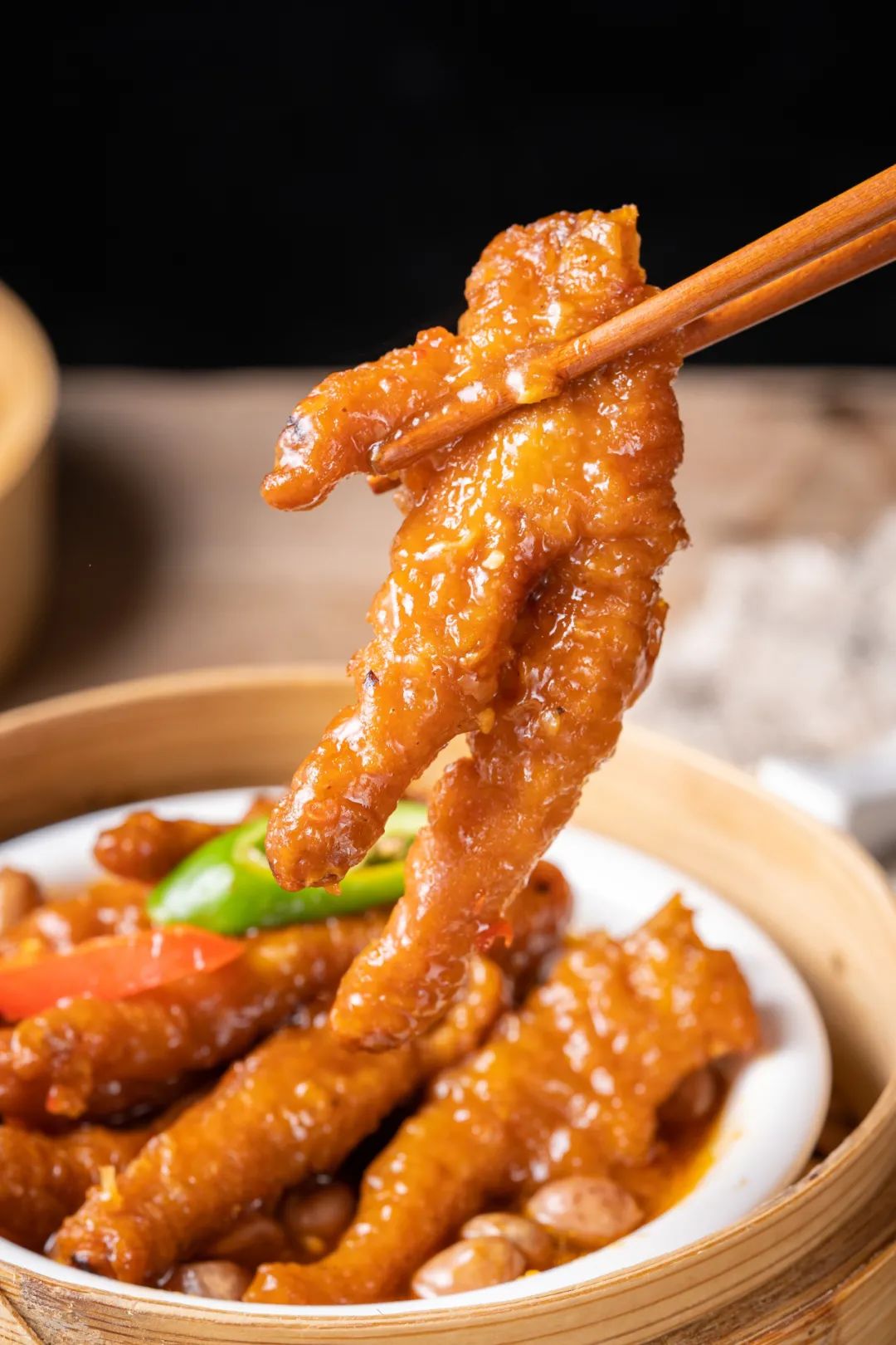 蒸凤爪:粤式早茶中的美味传奇