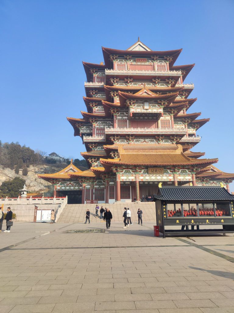 跟团游：在异域风情中寻找心灵慰藉