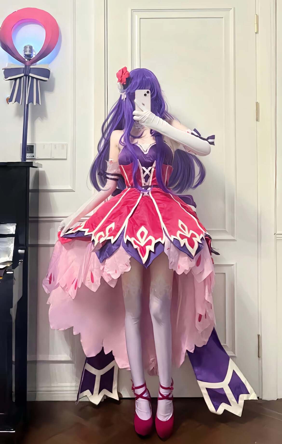 网红cos王昭君偶像歌手,白丝长裙身材绝佳,气质简直太好了