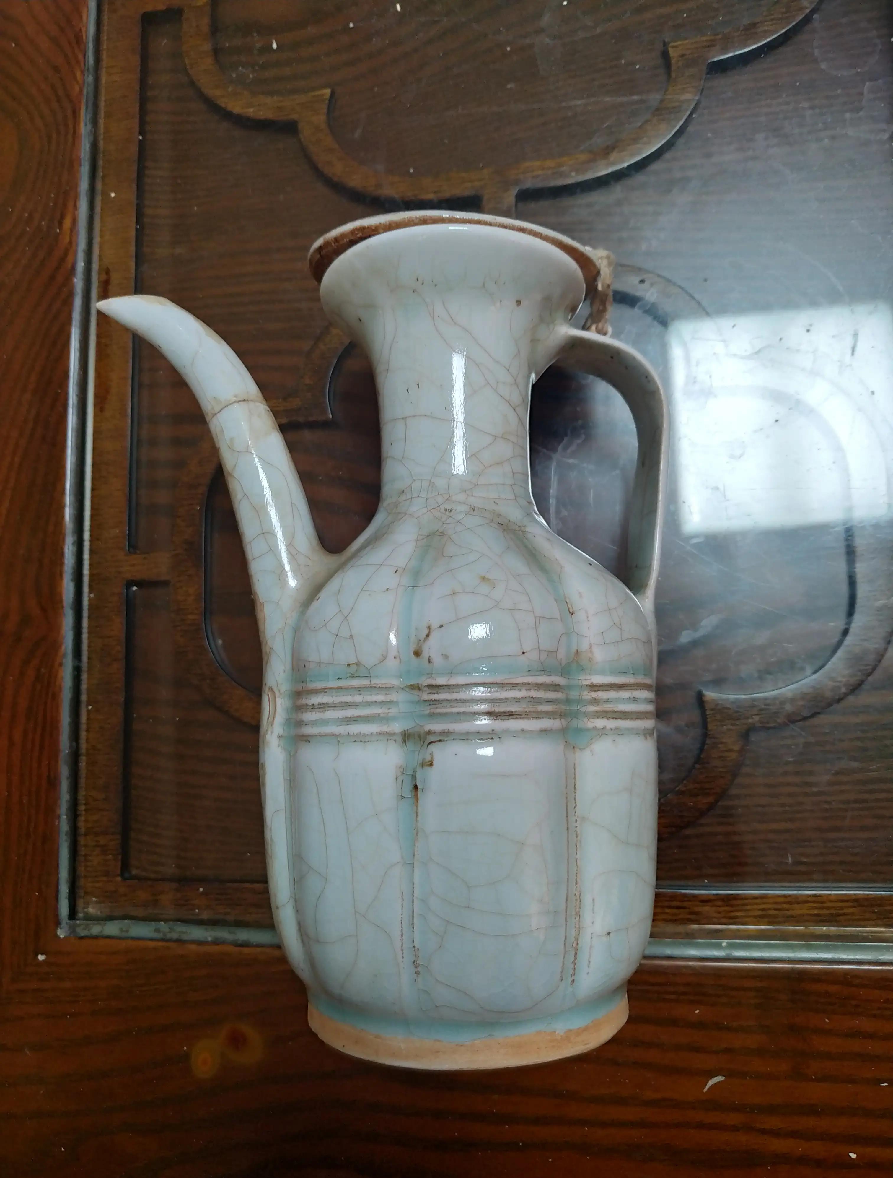 一把没有糊锅底的影青执壶在我们探讨影青执壶的故事之前,先了解一下