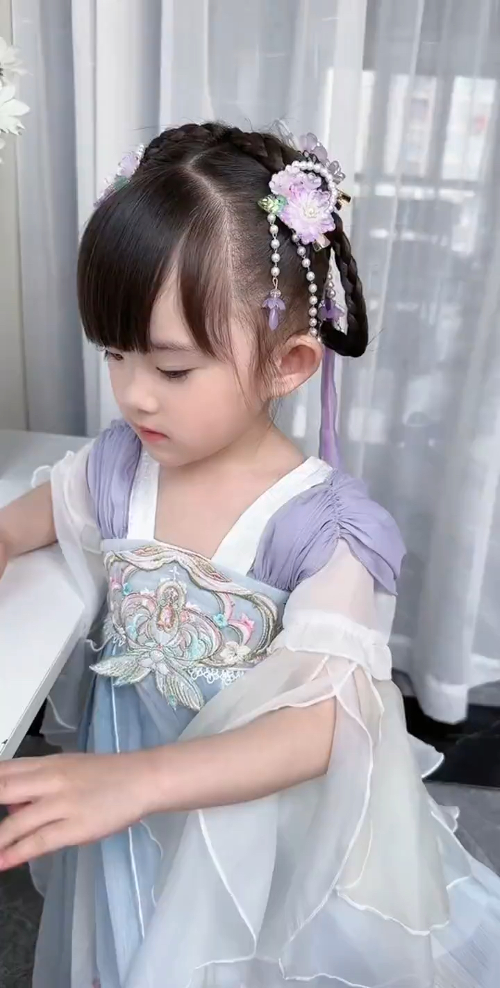 小孩子怎么扎汉服头图片