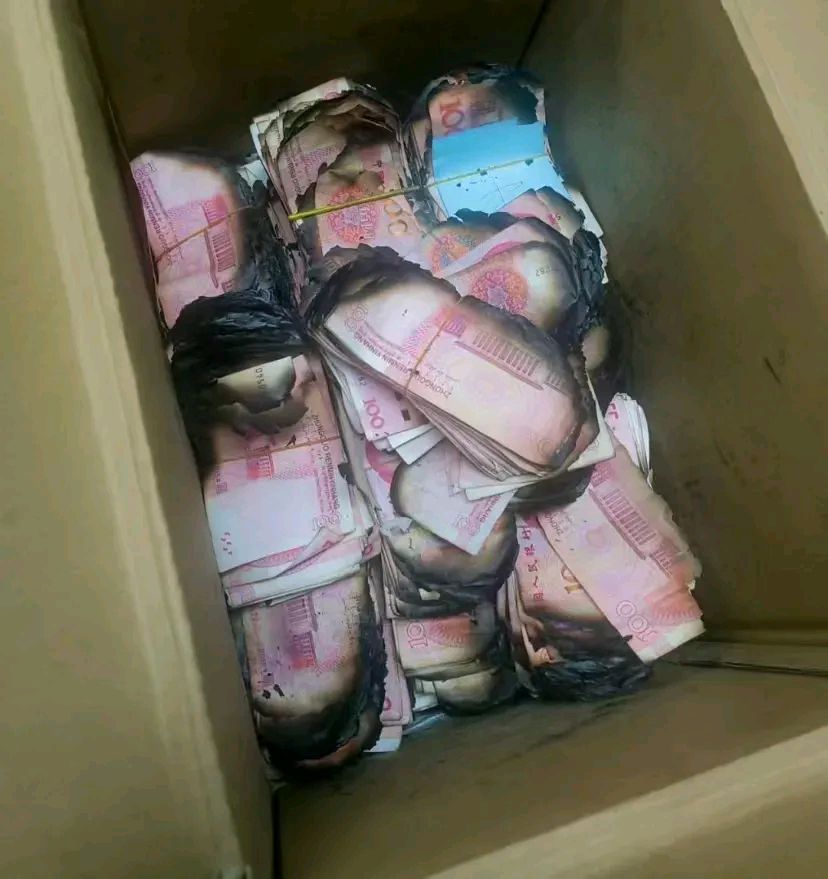 后天儿子订婚,刚取了20万现金做彩礼钱,不小心差点被烧了,请问一下