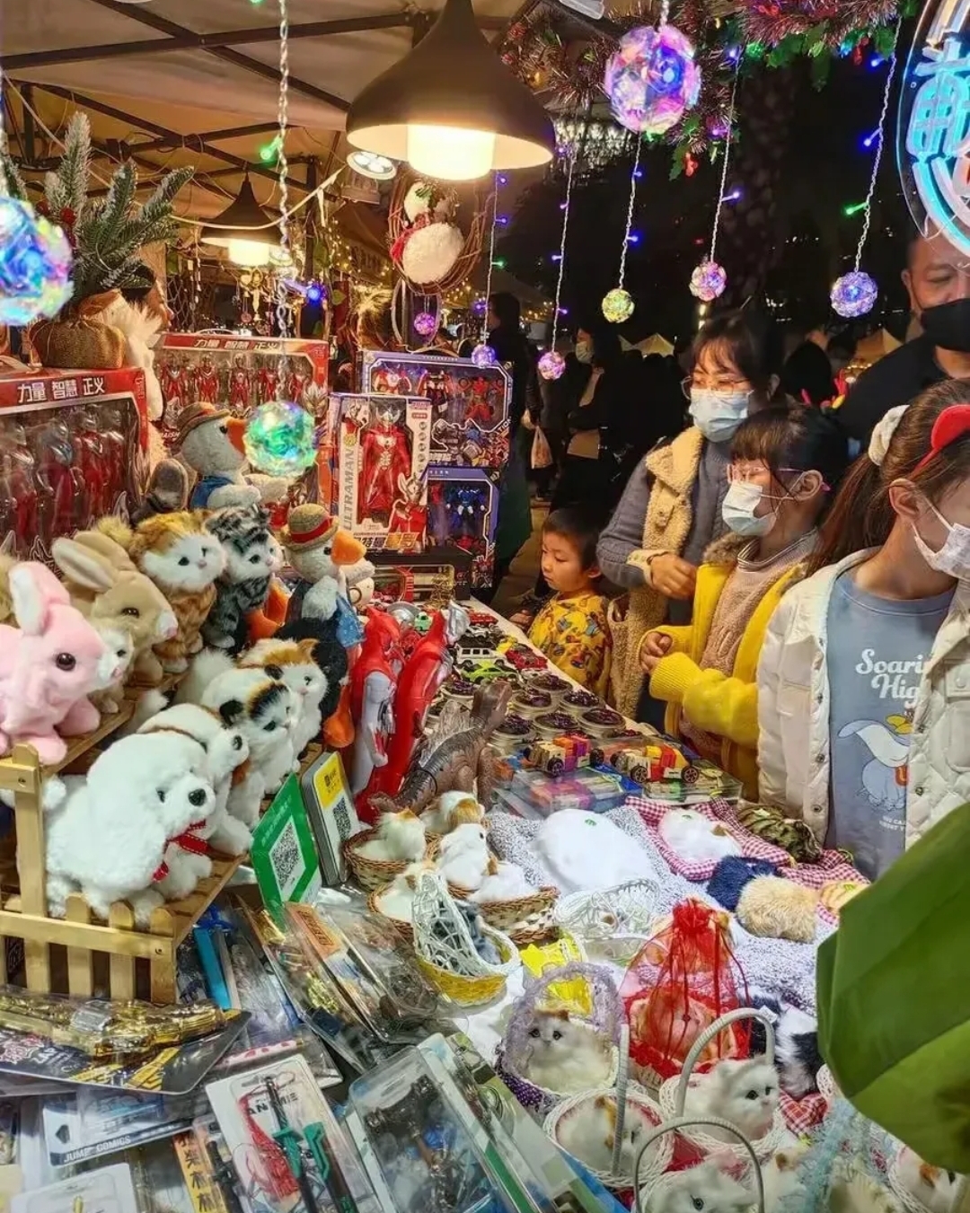 记住这13个批发地点,哪怕摆地摊儿都可以发财  1,批发小商品就去义乌.