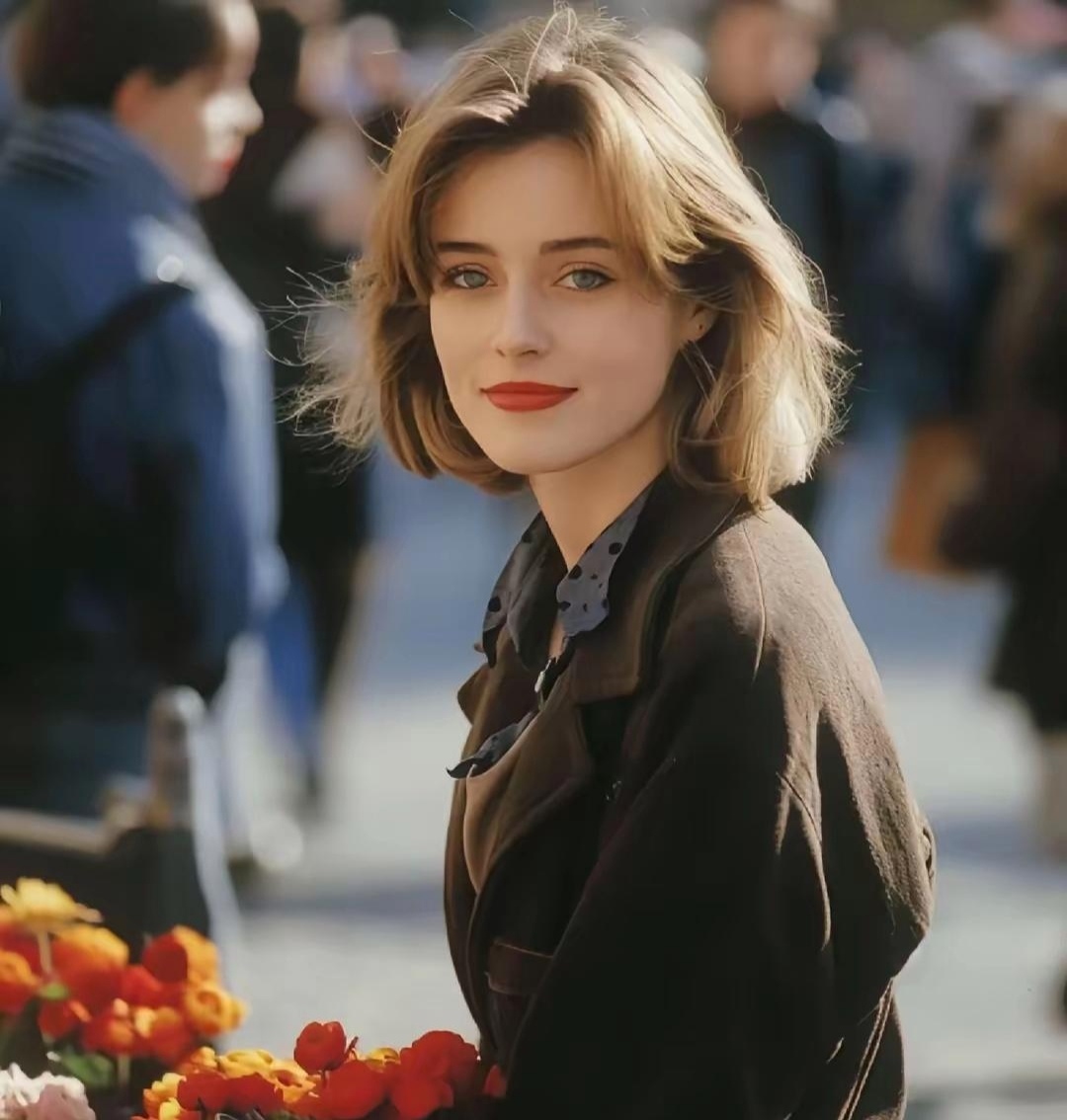 法国女人,优雅与浪漫并存.