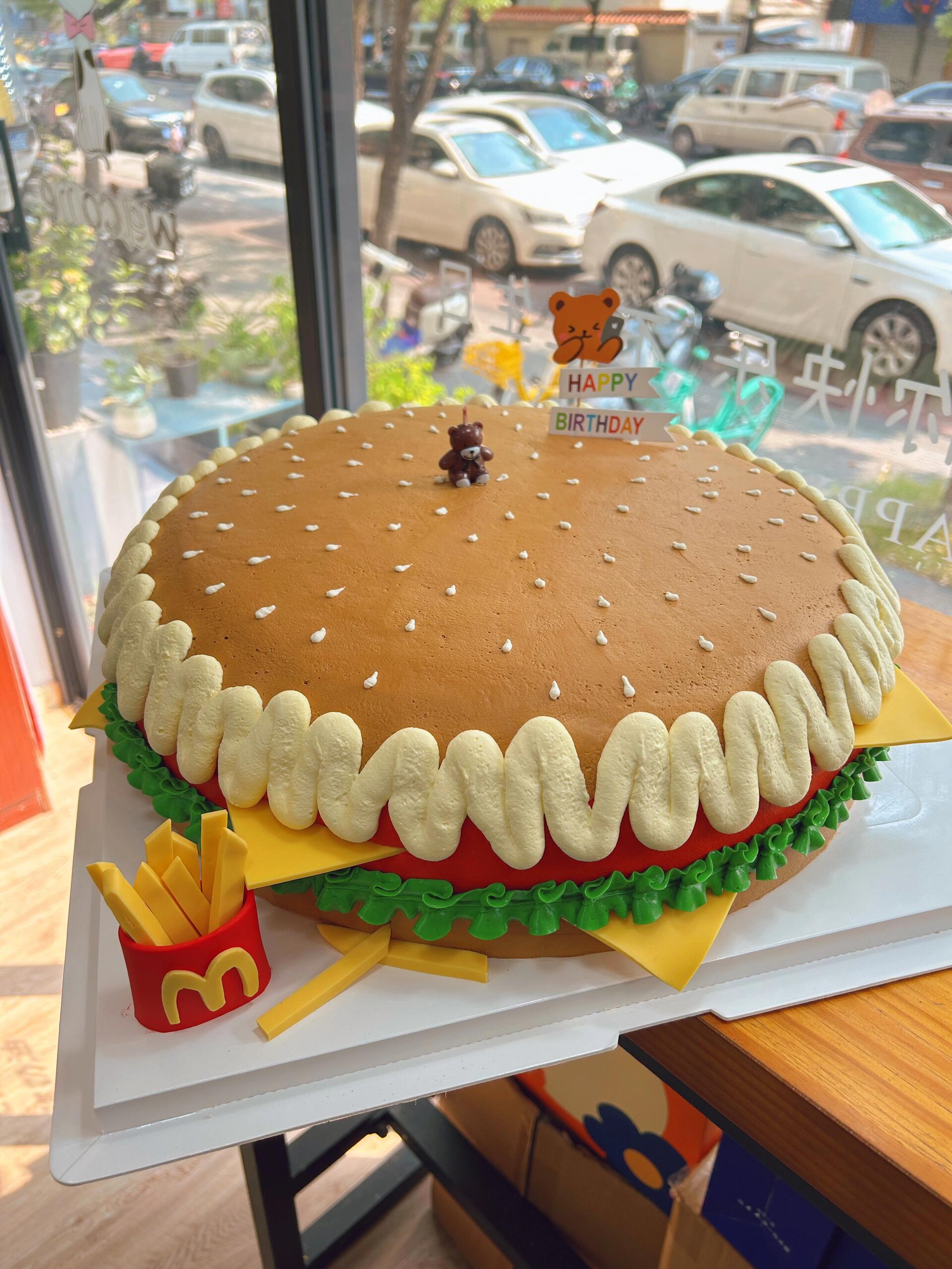 超级巨无霸汉堡蛋糕