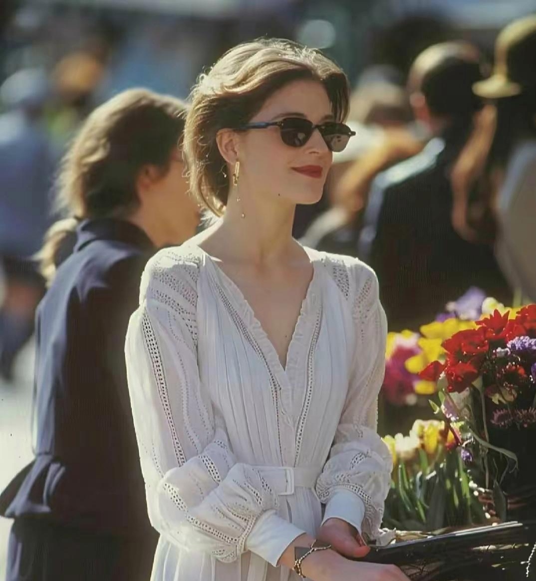 法国女人,优雅与浪漫并存.