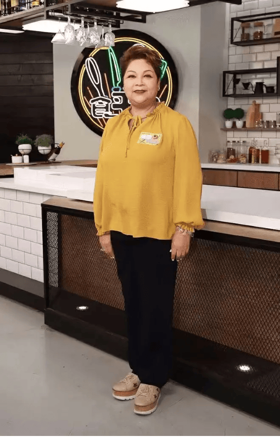 科尔德罗)相信很多人都会在脑海中,回响起她那首经典歌曲《友谊之光》