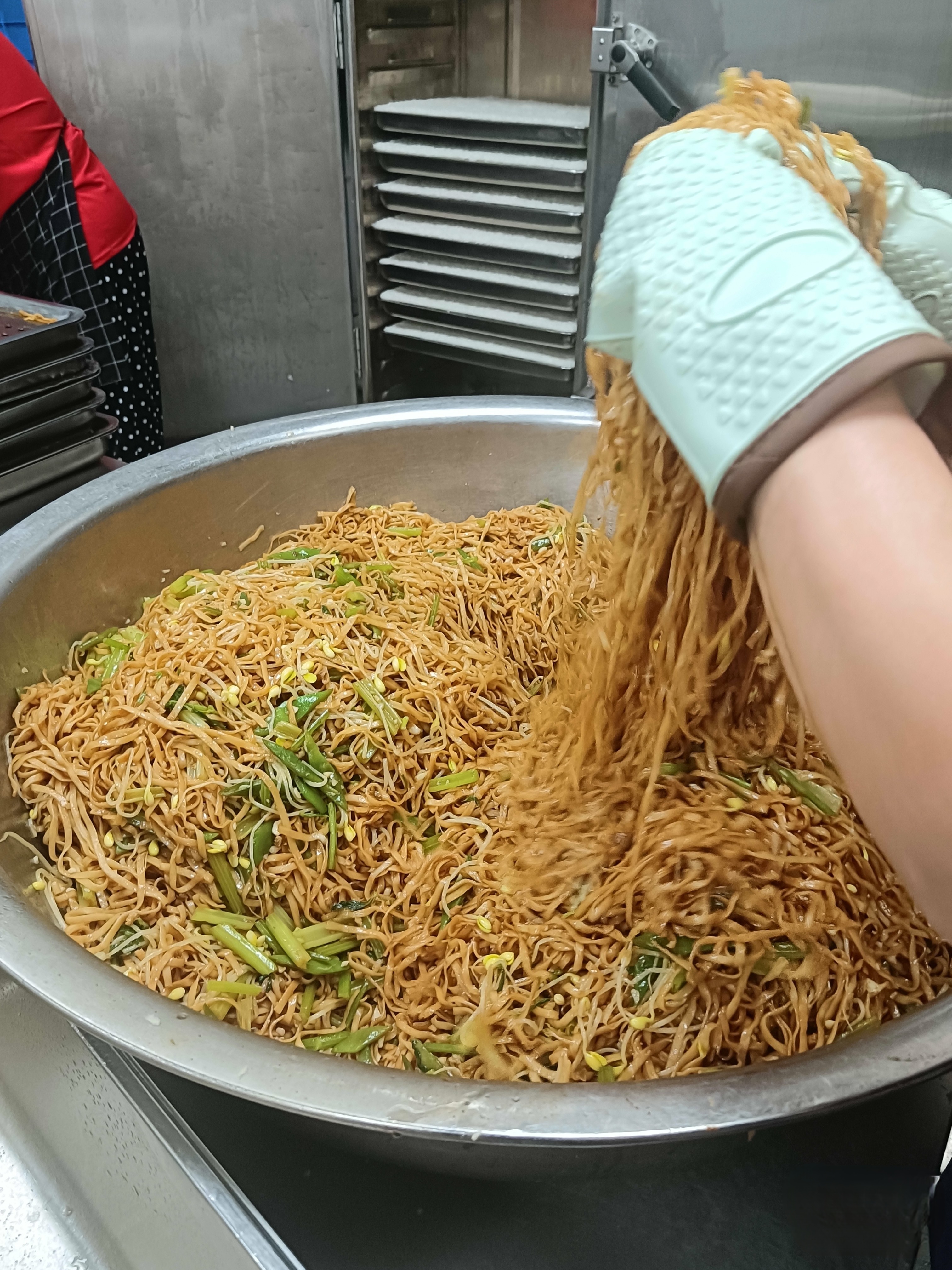 食堂阿姨做的家的味道