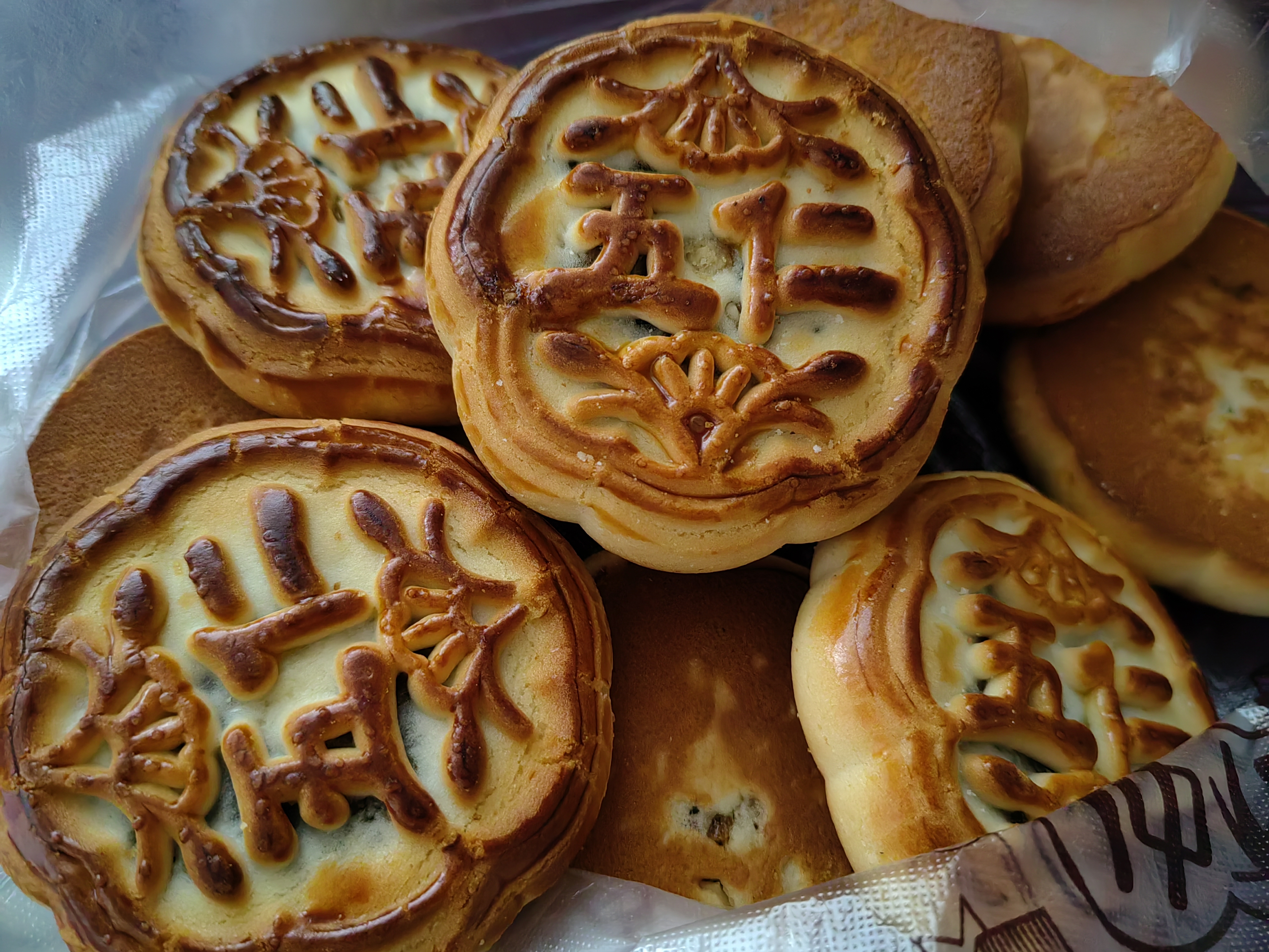 五仁月饼只要一块钱一个,真是够便宜的了吧!