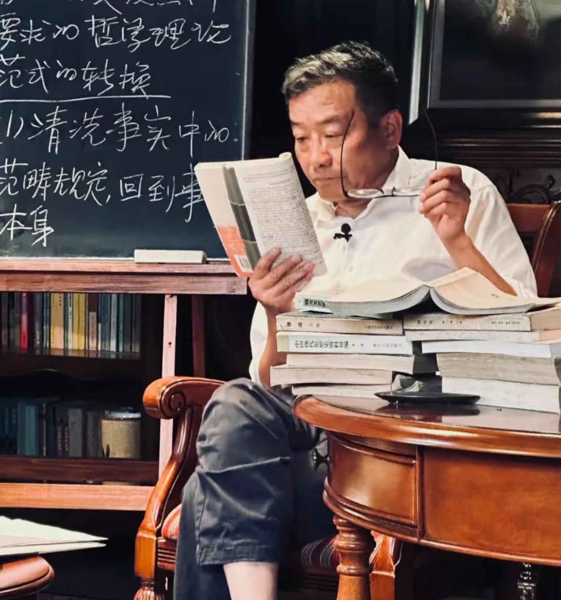 王德峰教授近日的发言可谓一浪荡出千层波