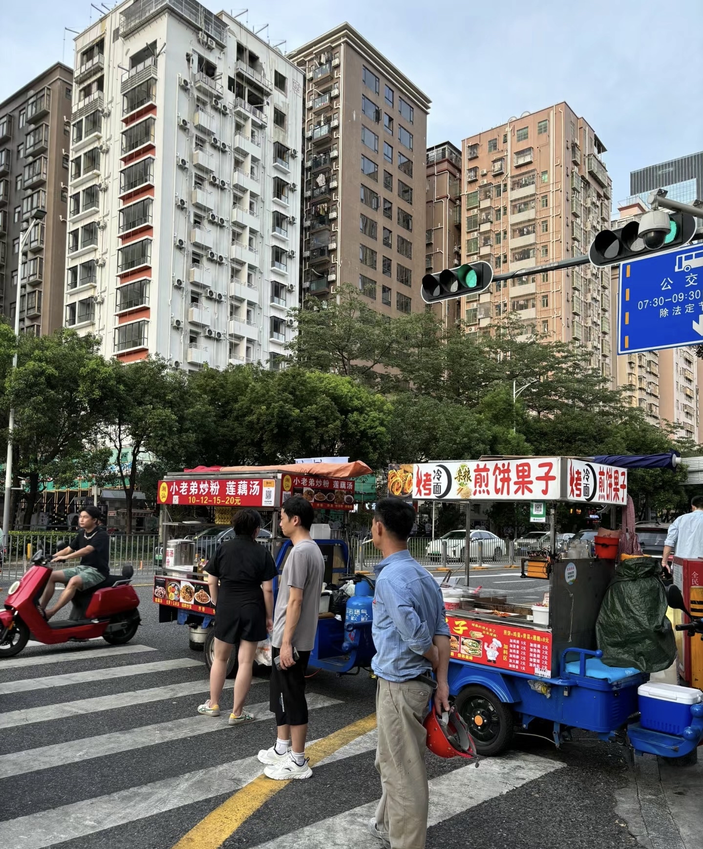 摆地摊需要申请摊位吗(摆地摊需要申请摊位吗现在)