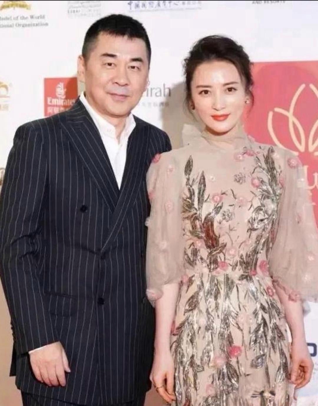 "  陈建斌和蒋勤勤算是一吻定终身,如今二人生活幸福美满,还时常发布