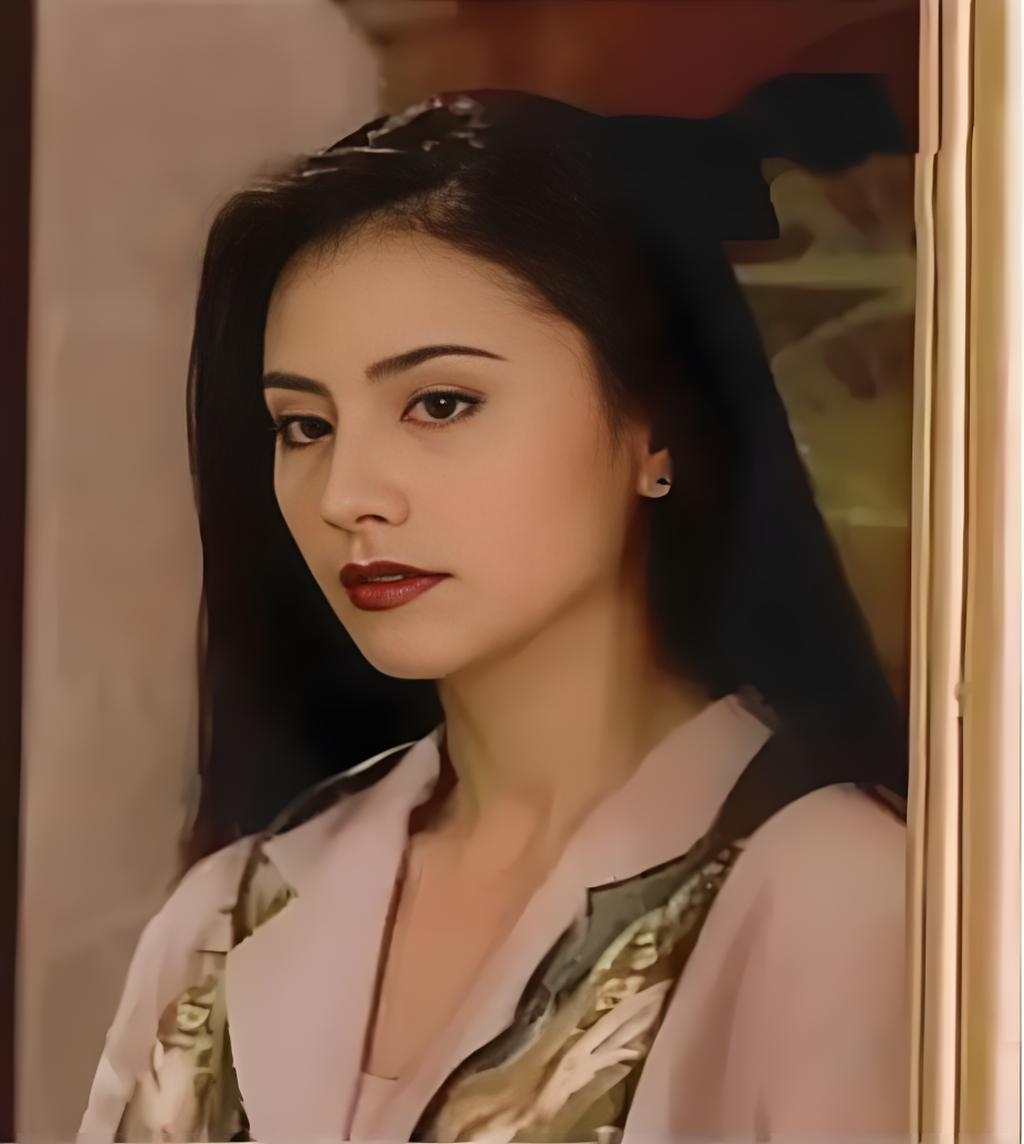 年轻时的田丽真是美得不可方物,怪不得那么多大佬都想追求她