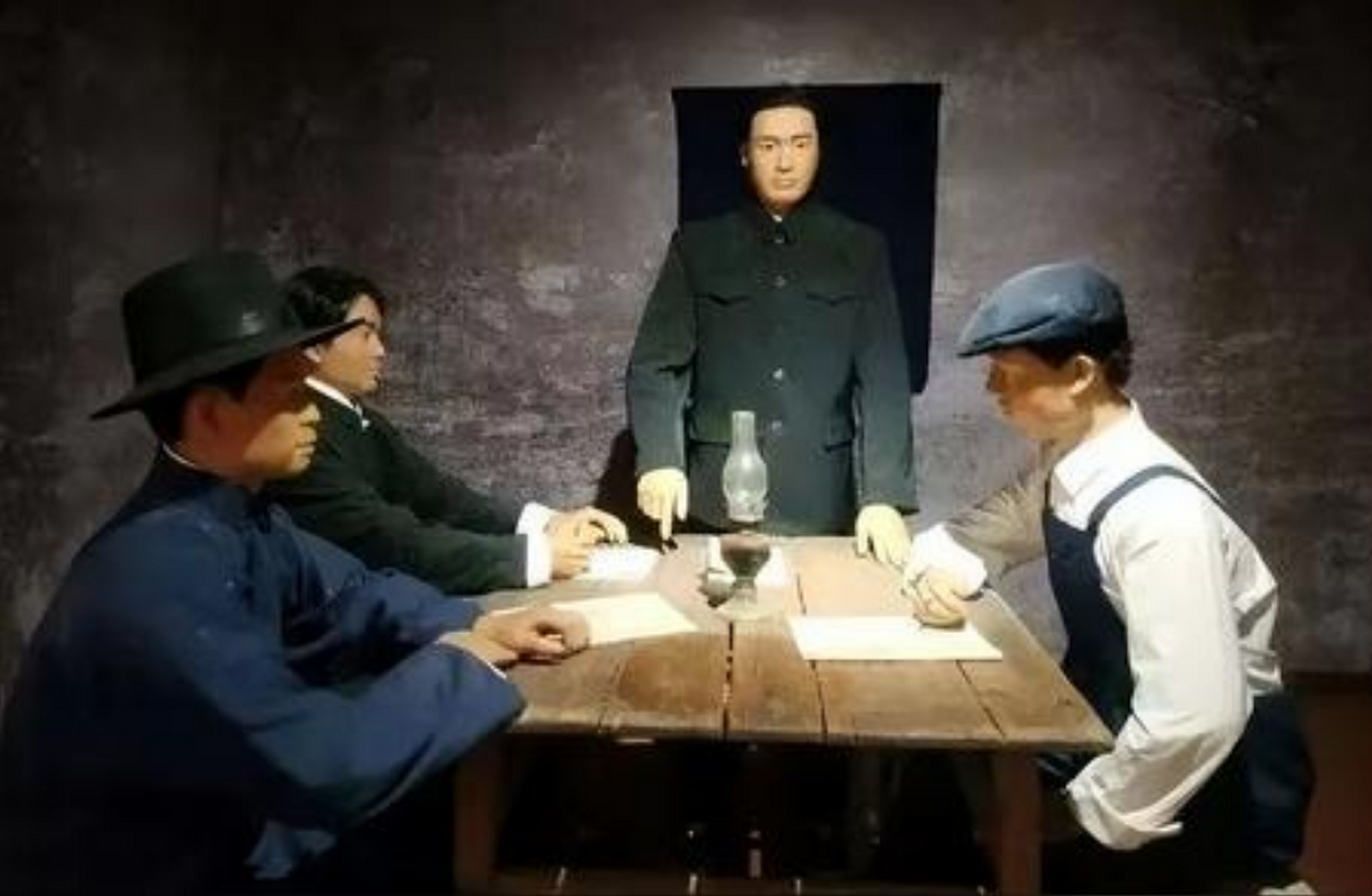 解放战争时期,一位地下党员牺牲前给组织留下的最后情报改变战局