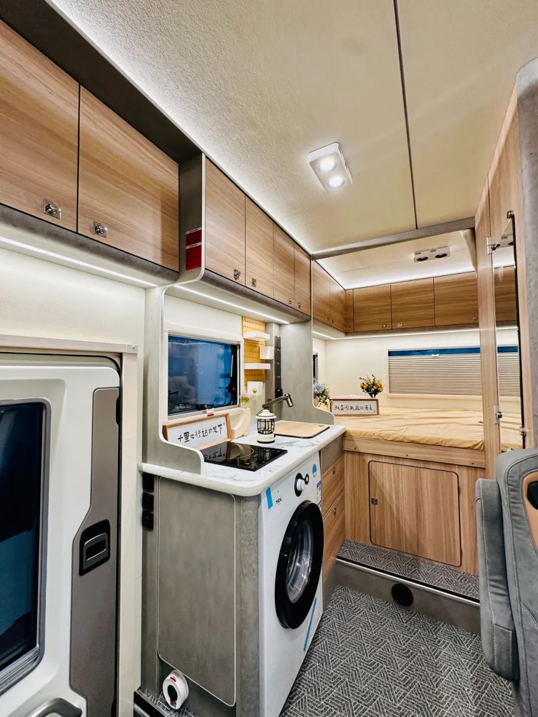 9月27日济南房车展 "拓锐斯特绿程系列"新能源房车39.99万起!