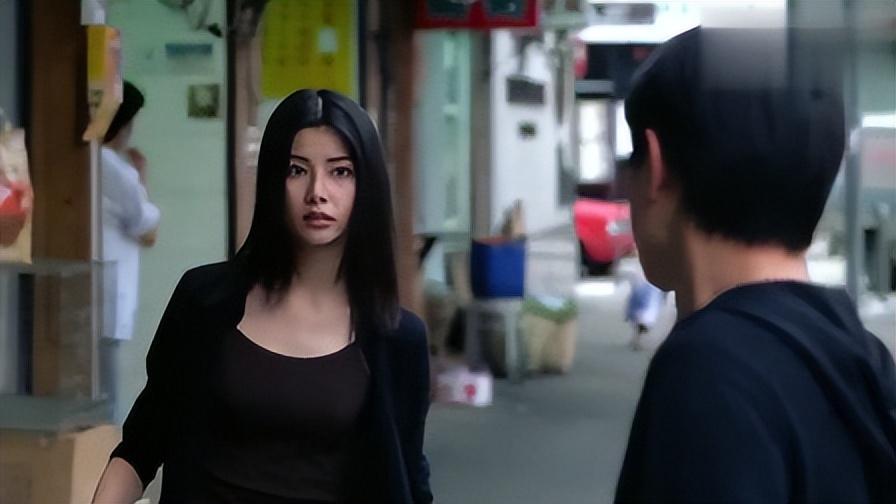 蒙嘉慧:拍三级片成名,没家世没文化,打败双琪嫁香港影帝郑伊健