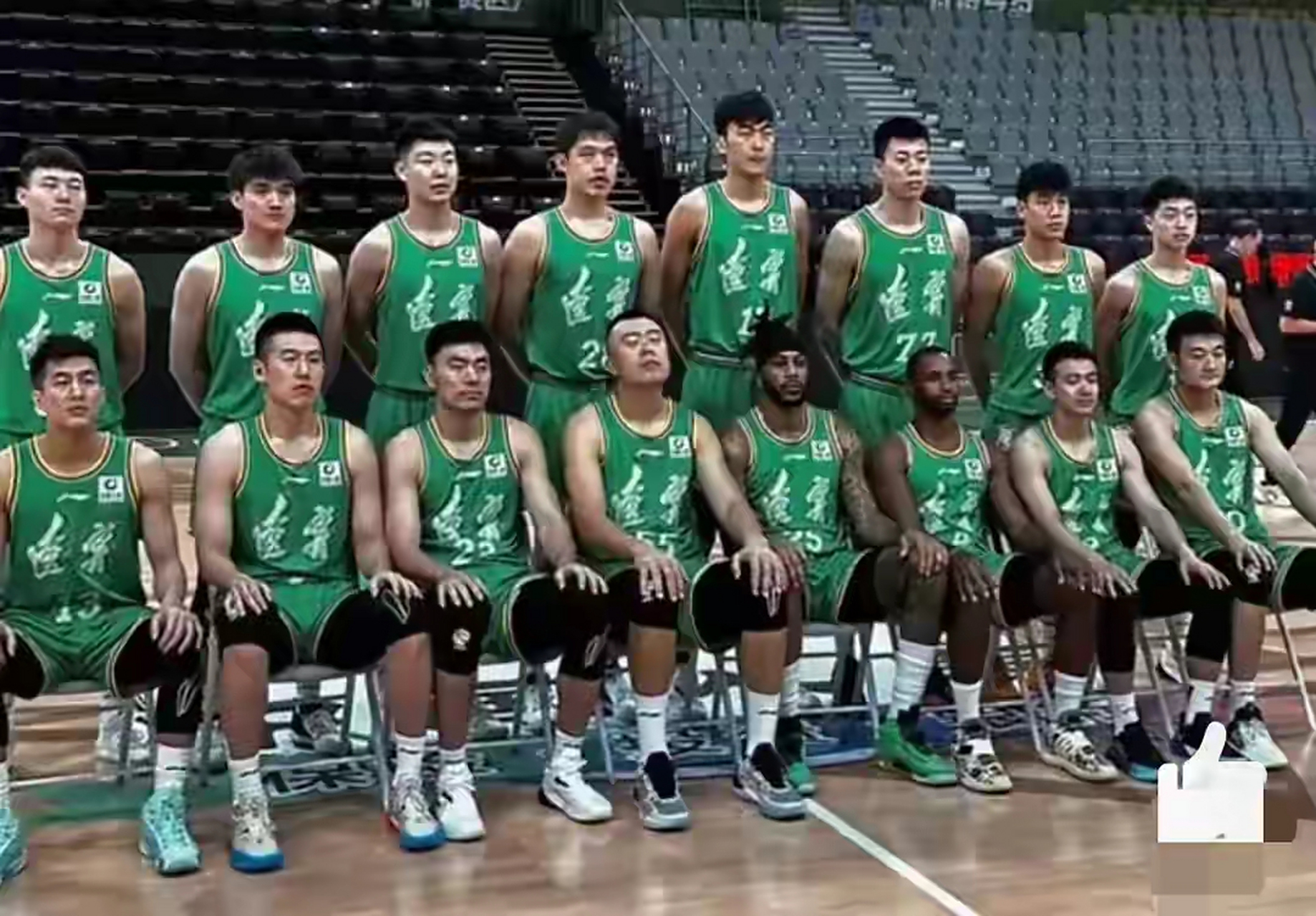可以很自信的说,辽宁男篮的新赛季首场比赛,现场的观
