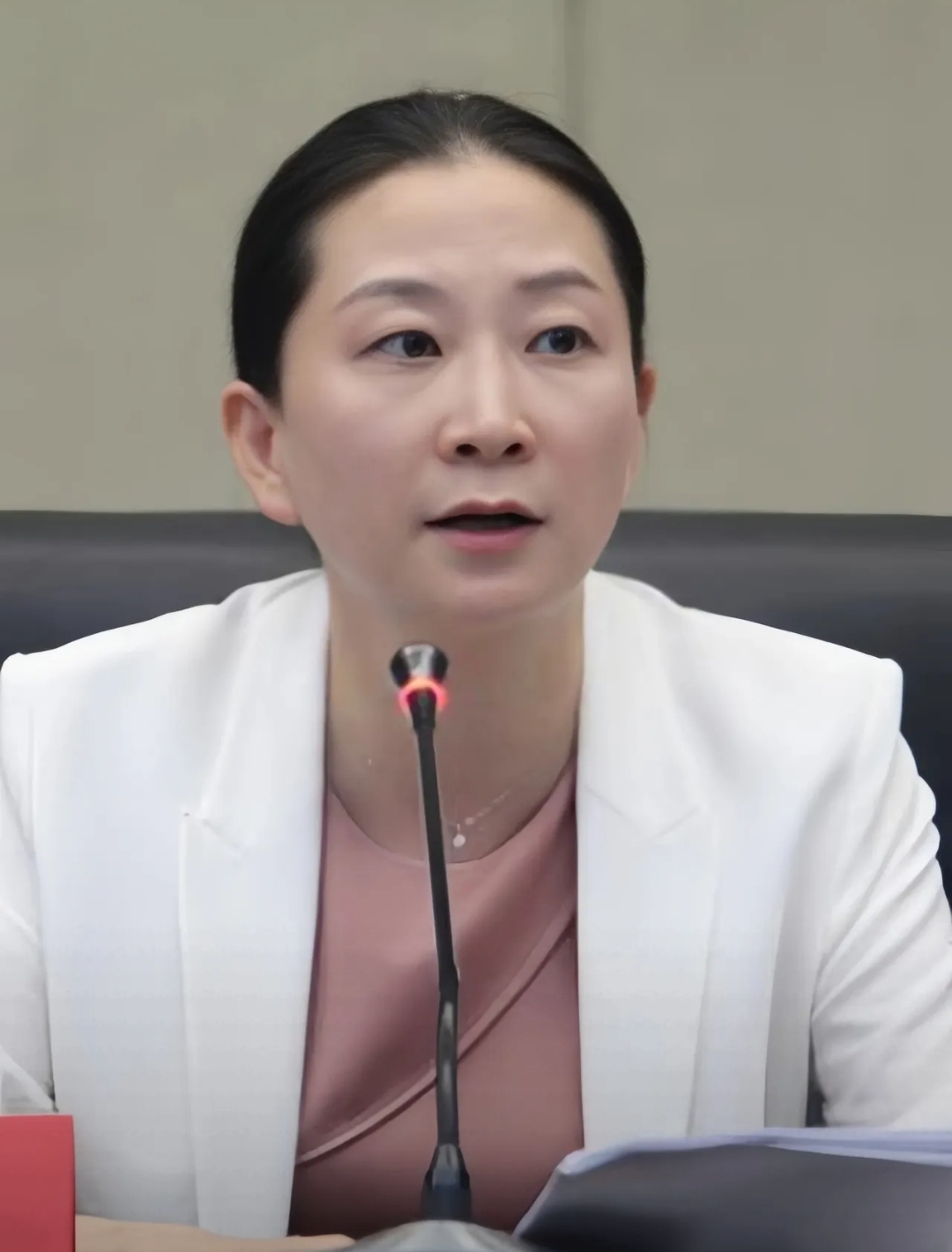 早前长沙教育局的回应可谓极具突破性