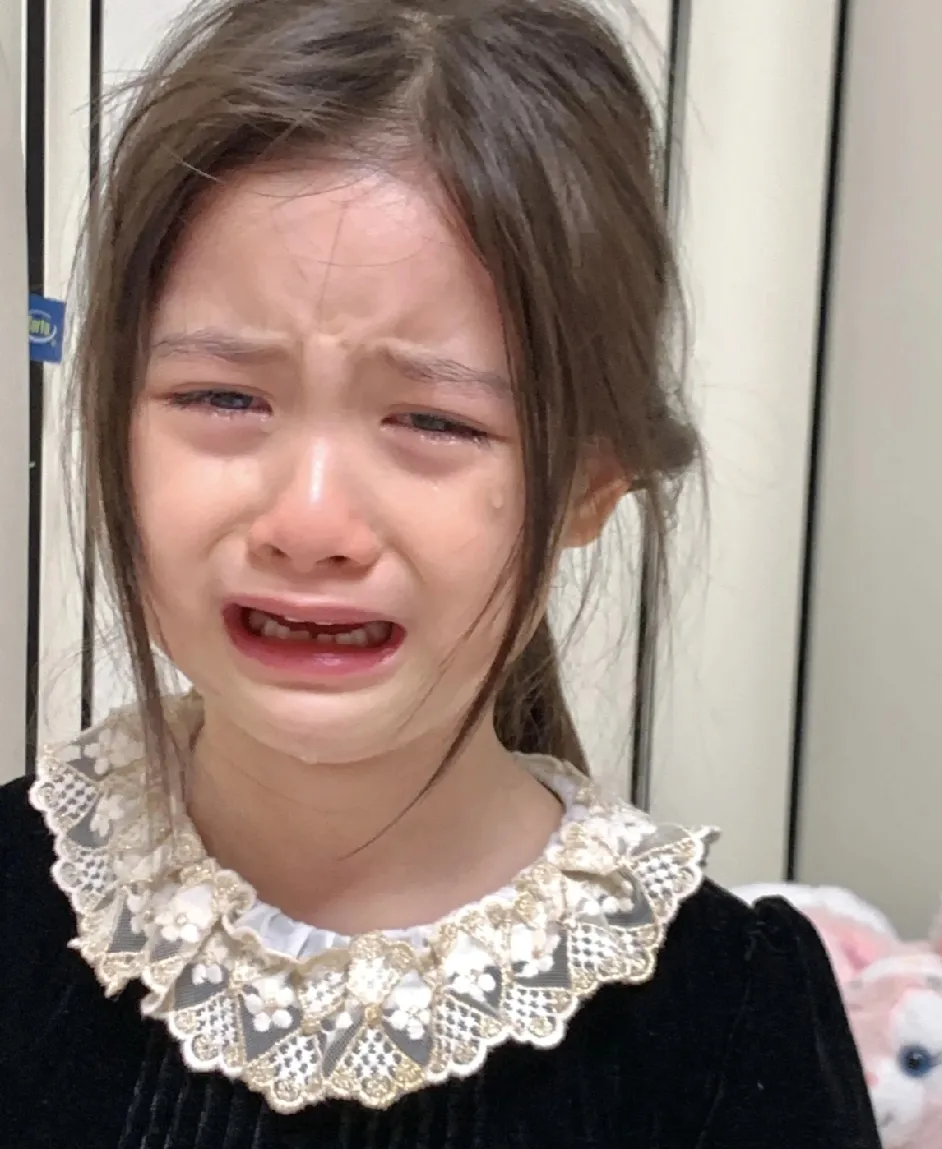 留下了年幼的侄女,那