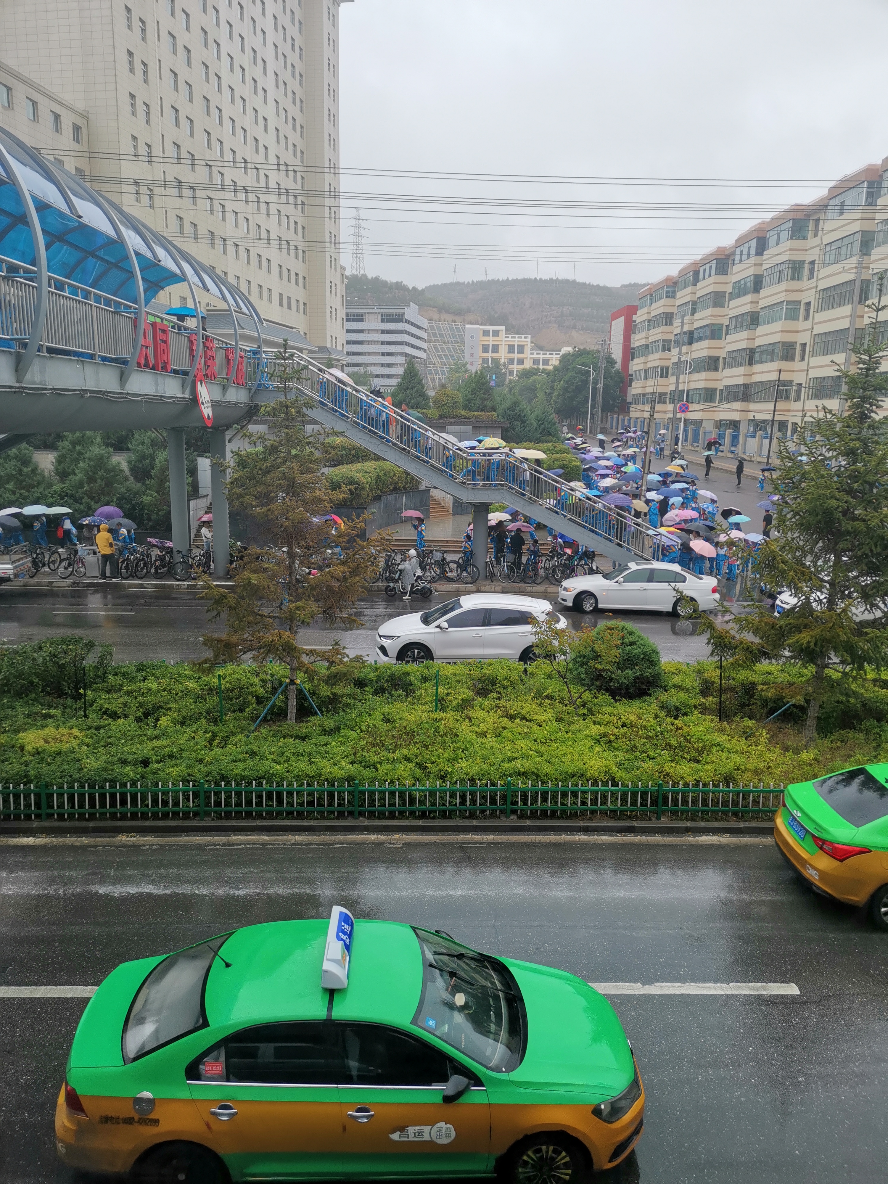 我一下子跳到二十年前 同烟焖 秋雨视频美景图片秋天家乡图片