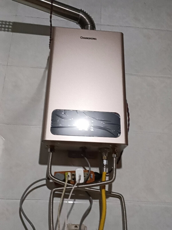 长虹分段燃烧燃气热水器靠谱吗?性能表现如何?
