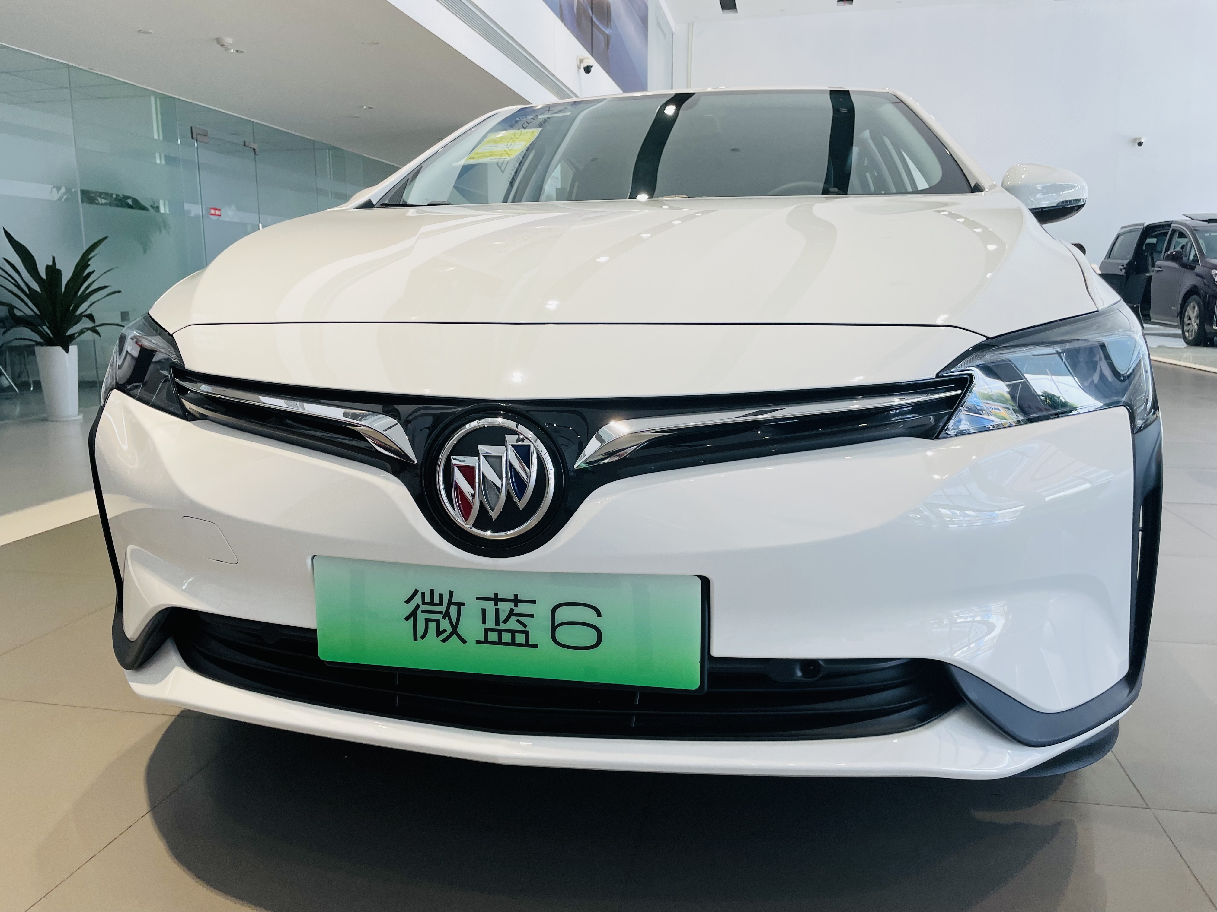 别克微蓝6 续航扎实 驾乘舒适