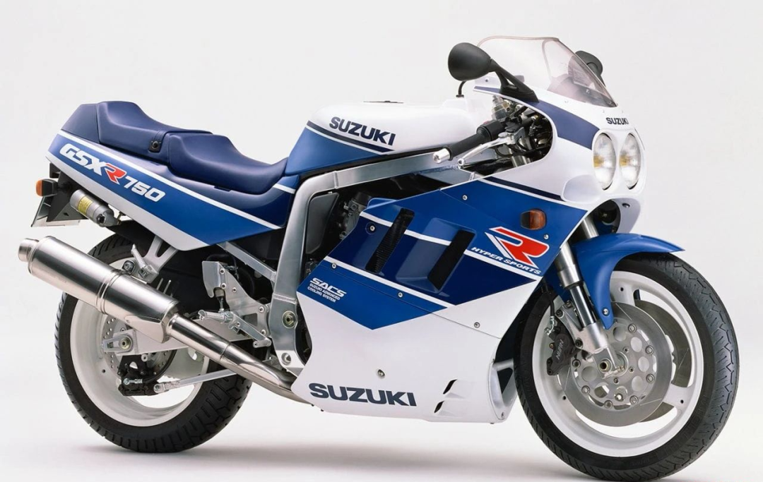 你们还想引进?铃木热门小排街车gsx