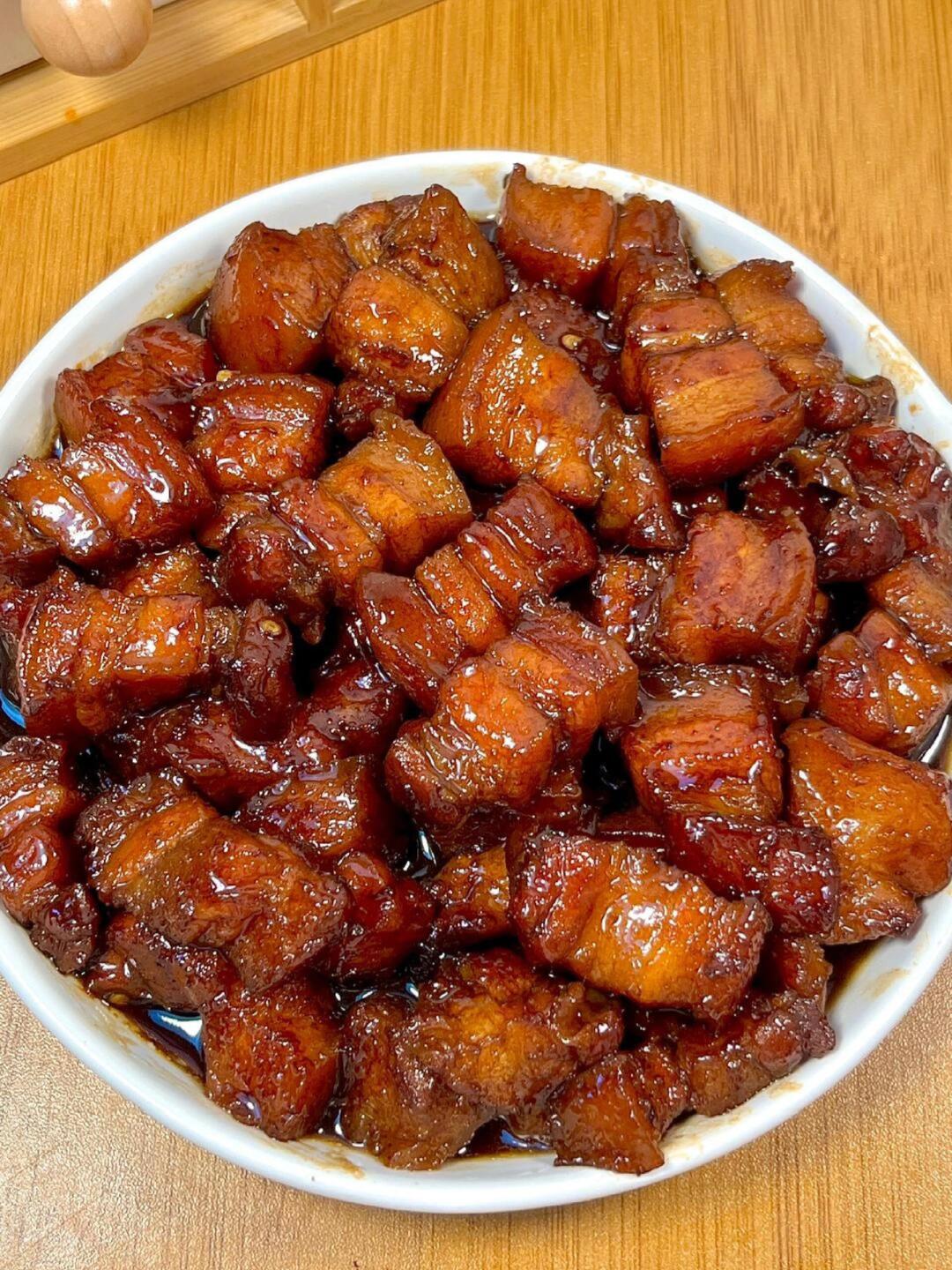 想要做出一道既美味又不油腻的红烧肉吗?来试试我的独家秘方吧!