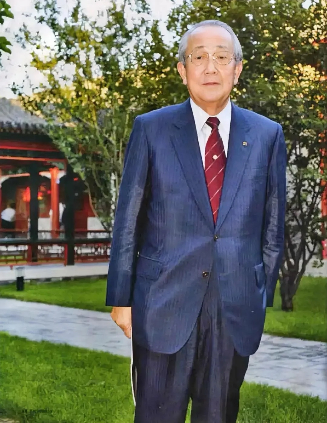 稻盛和夫说:"苦难不会没完没了,当然幸运也不会永远持续