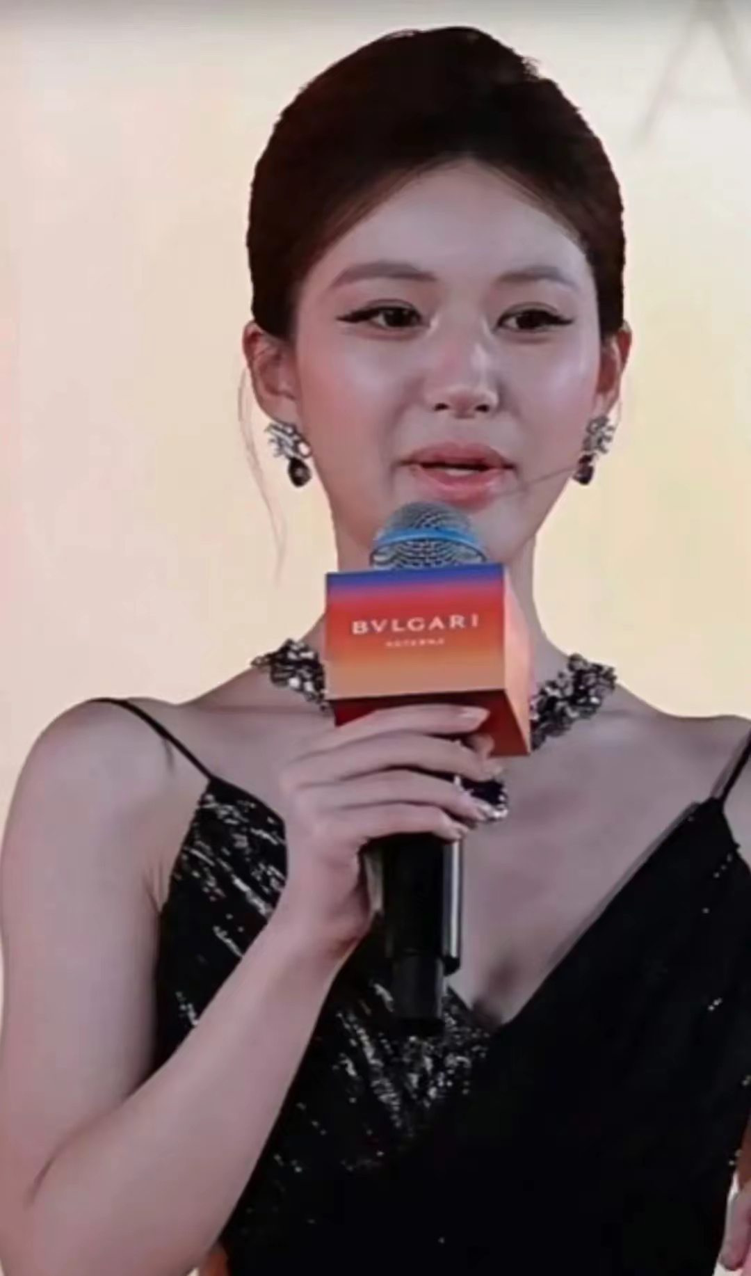 这也太丑了原来那样可爱不知道她怎么想的很多时候搞不清明星怎