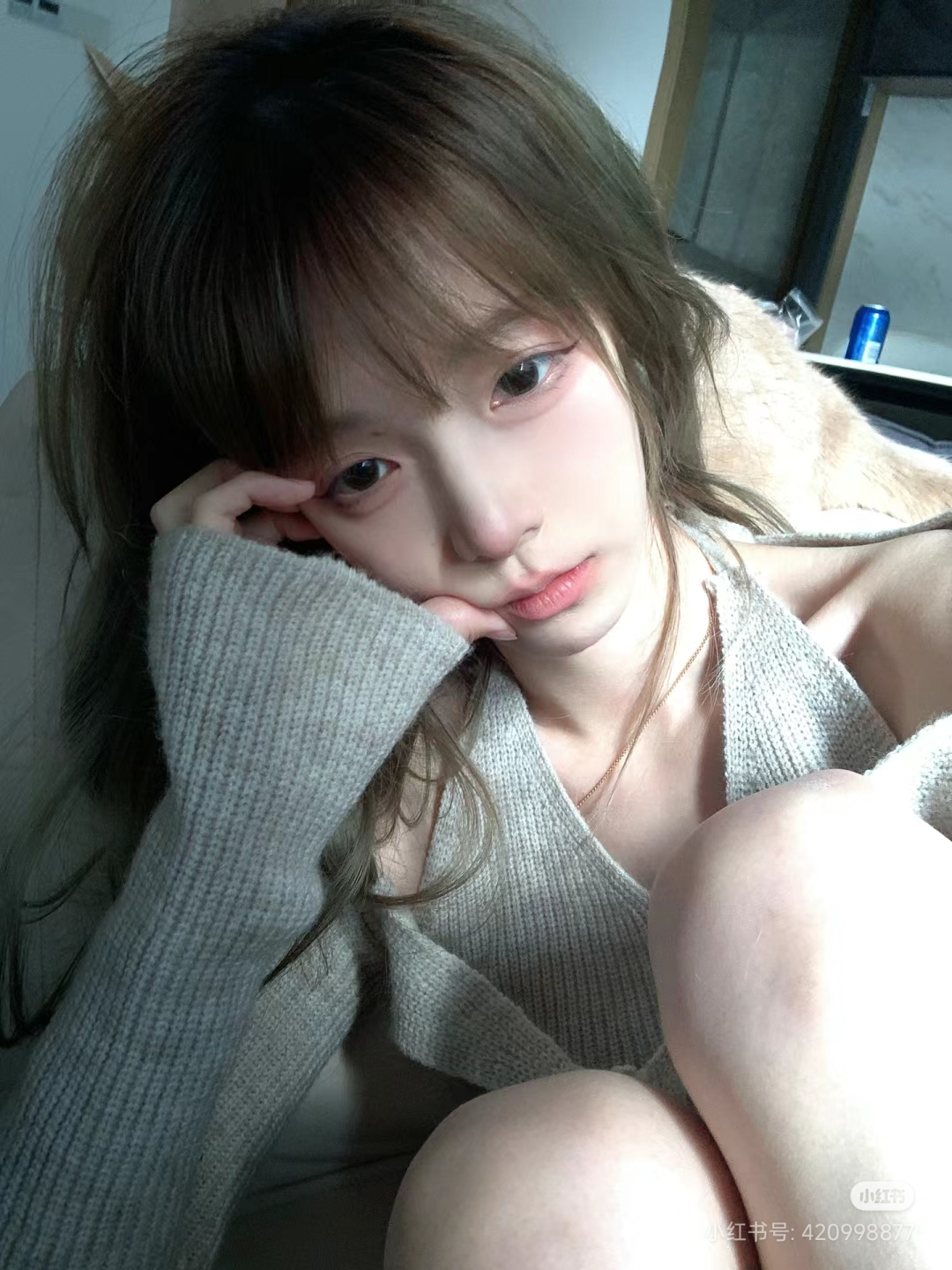 昨晚请老同学吃饭,他帮我解决了女儿的工作,饭局总共花了 20000 元