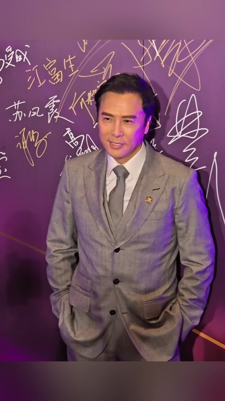 甄子丹获颁"第十八届世界杰出华人奖!