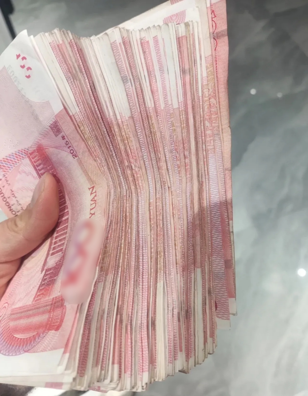 拿钱图片真实5000元现金真实图片三千块钱现金图片真实现金6000图片