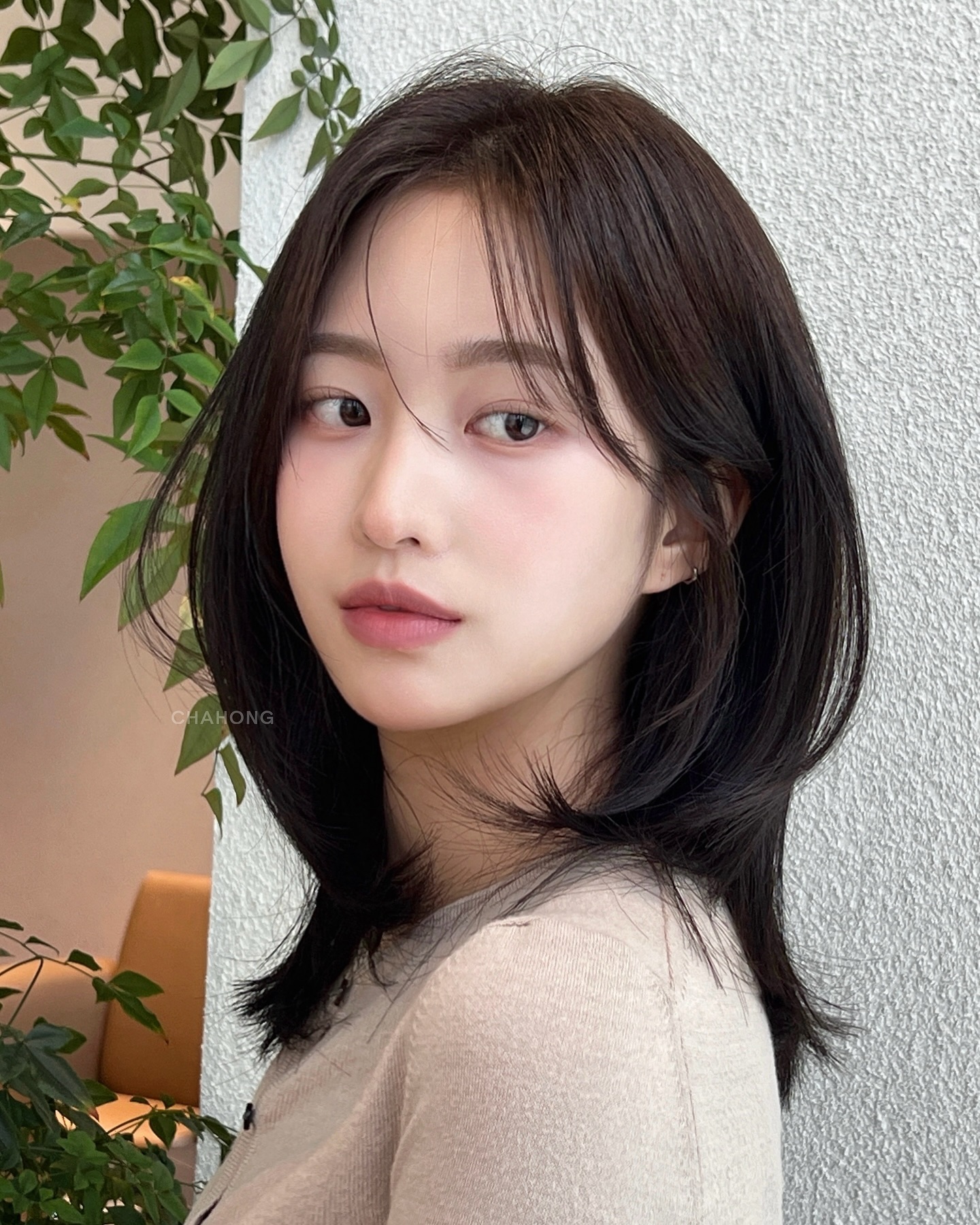 微扣锁骨发型时尚与气质的完美融合