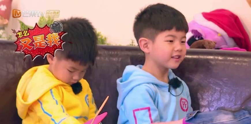 沙溢的儿子都长得像韩星,安吉像宋仲基,而小鱼儿神似他