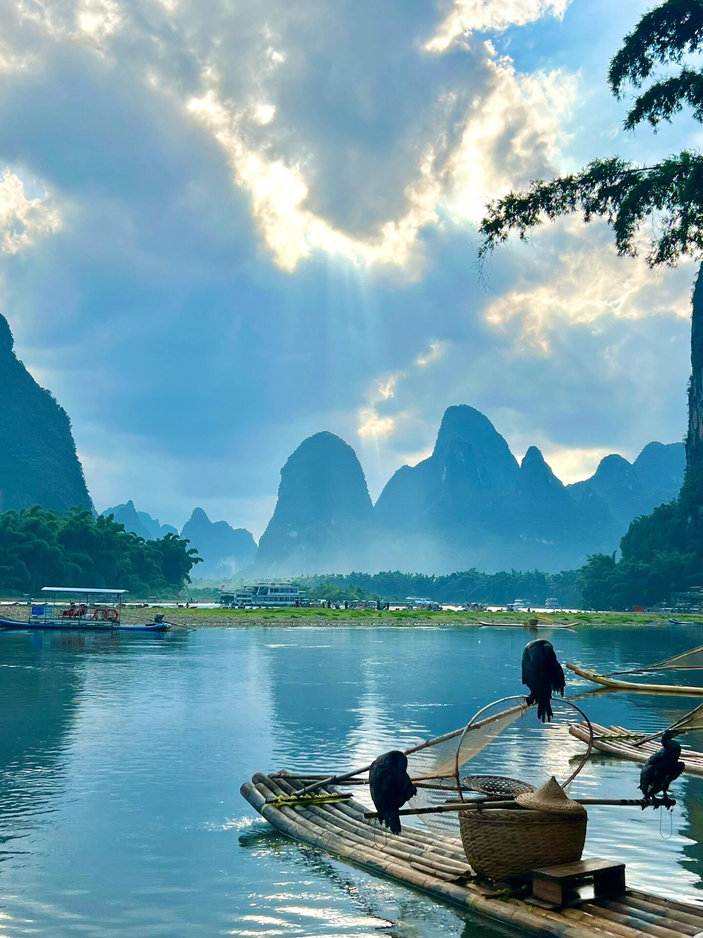 这次去桂林玩了两天三夜,主要呆在阳朔,老实说桂林山水确实很美,但