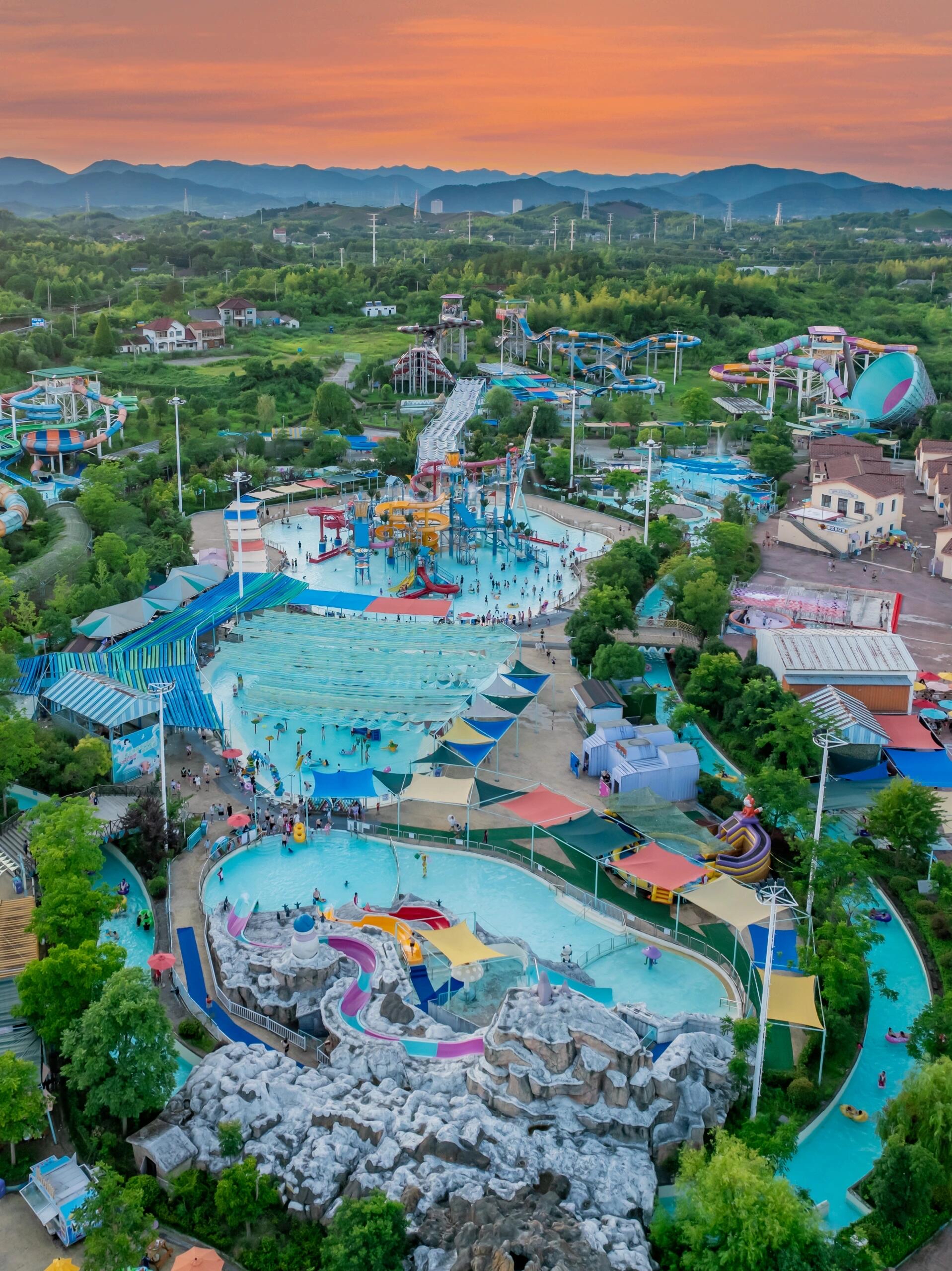 这次和朋友来安吉玩 竟然发现有一座藏在山里的水温州水上乐园上饶