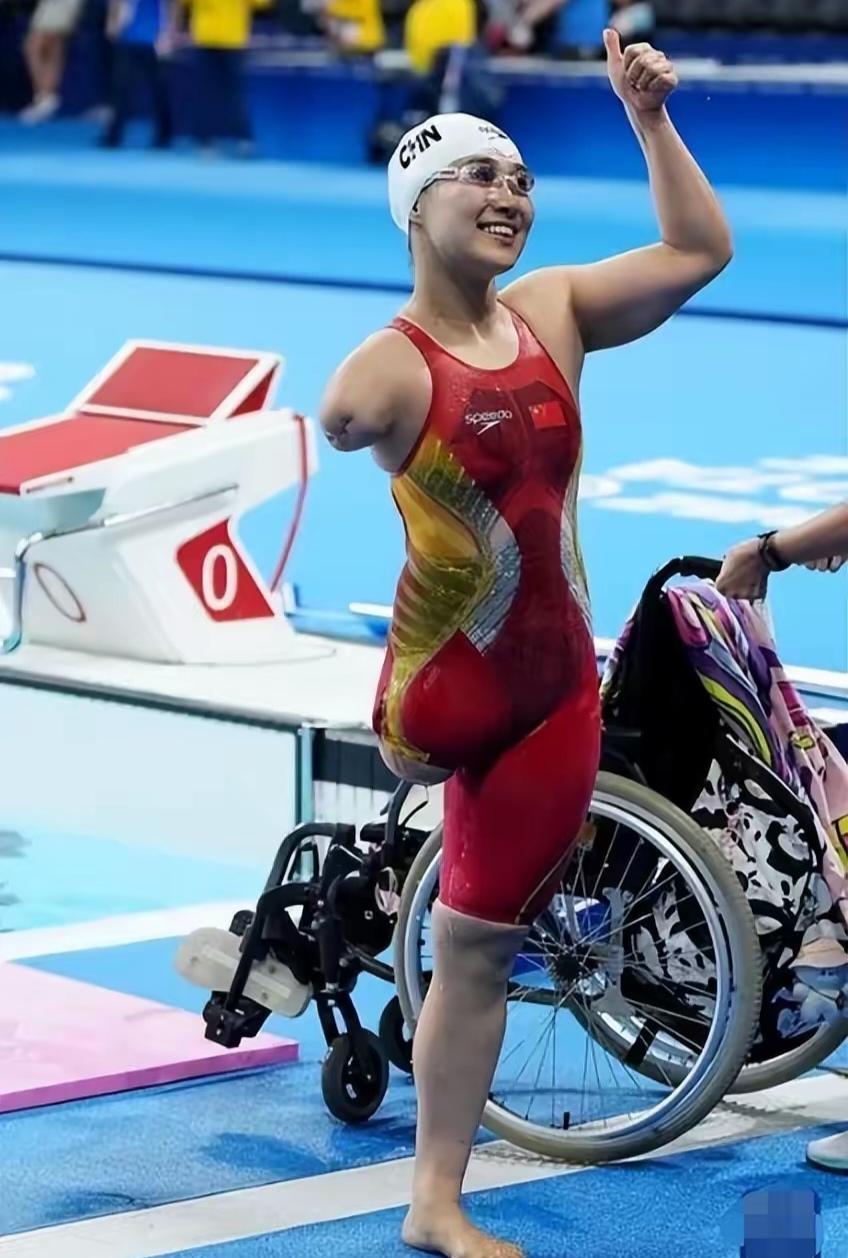 22年前一张照片感动无数人,如今她成为最美奥运健儿,获4枚金牌